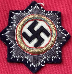 CLOTH GERMAN CROSS IN GOLD.