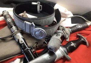 MINT SS OFFICER BROCADE FELDBINDE.