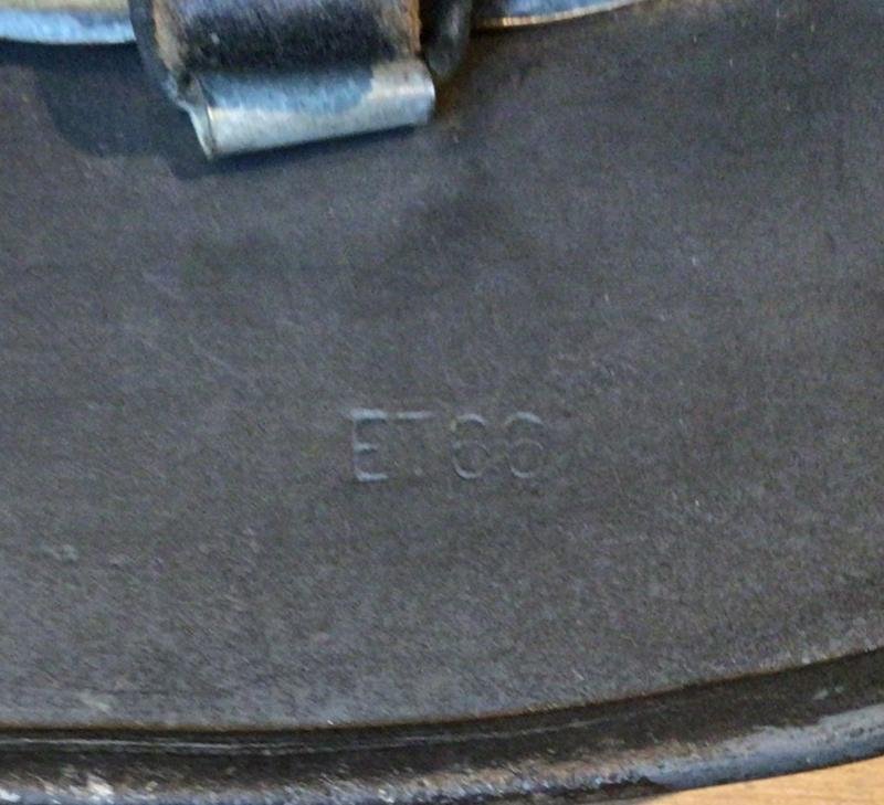 LUFTWAFFE DOUBLE DECAL M1940 STEEL HELMET. — image 6