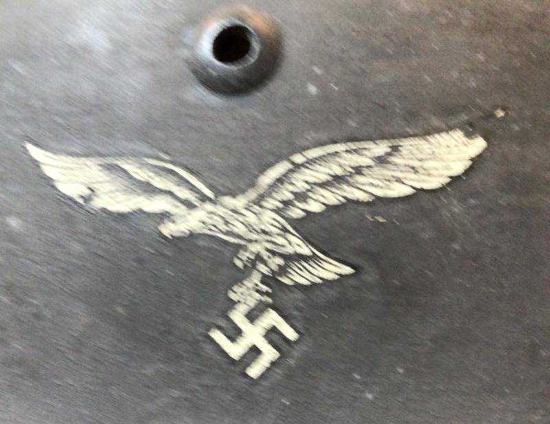 LUSTWAFFE M1935 EX D/D STEEL HELMET. — image 2