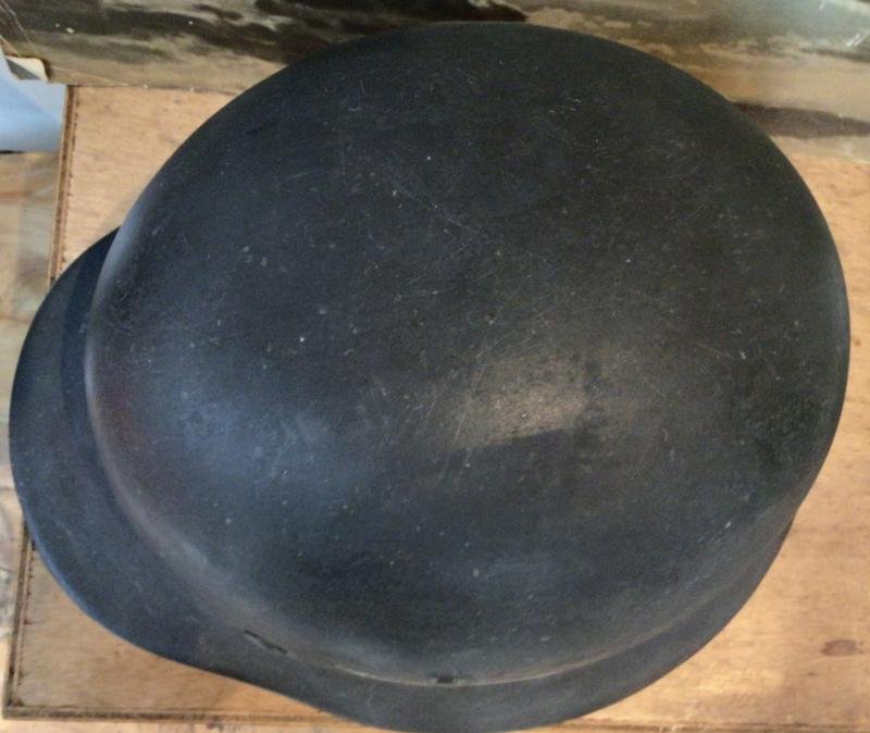 LUSTWAFFE M1935 EX D/D STEEL HELMET. — image 9