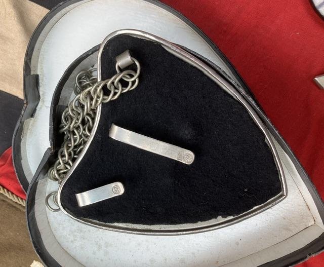 SA/ SS FAHNENTRAGER GORGET. — image 3