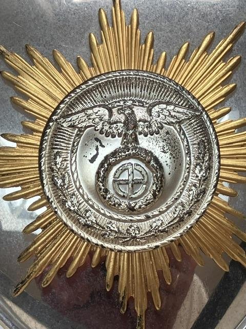 SA/ SS FAHNENTRAGER GORGET. — image 8