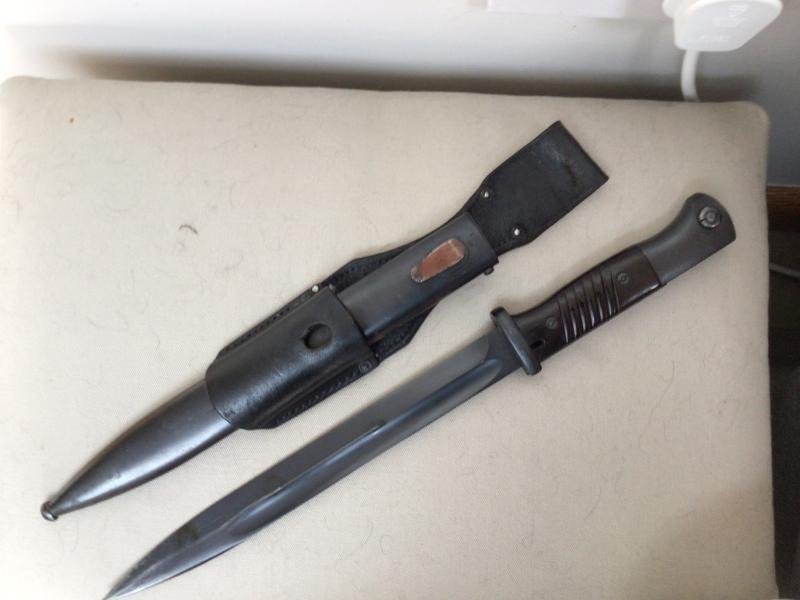 MINT K98 BAYONET AND FROG. — image 2