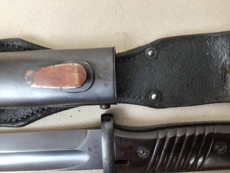 MINT K98 BAYONET AND FROG. — image 3