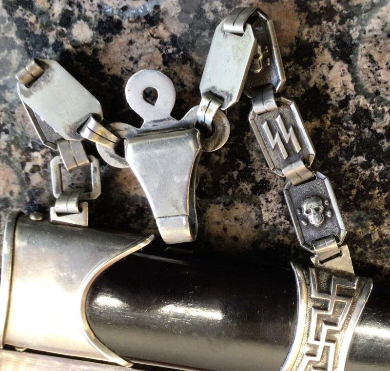 CHAINED SS M 36 OFFICER DAGGER. — image 4