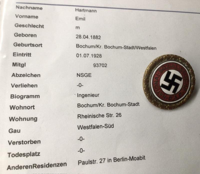 30mm GOLD PERTY BADGE, WITH NAME. — image 4