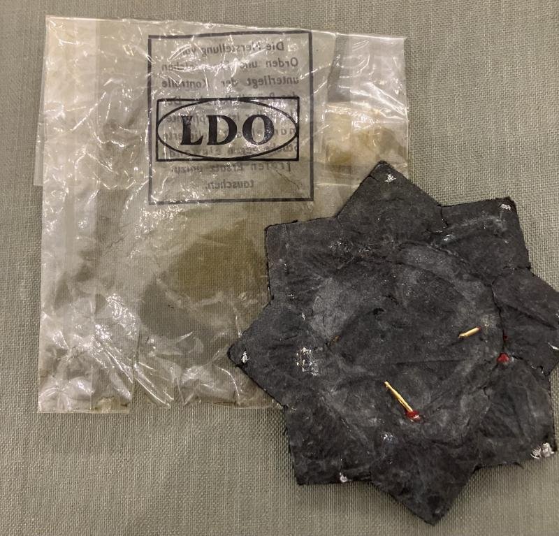 MINT DKIG, COMPLETE WITH ISSUE LDO PACKET.. — image 3