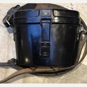 MINTY CASED ZEISS DIENST GLASS.