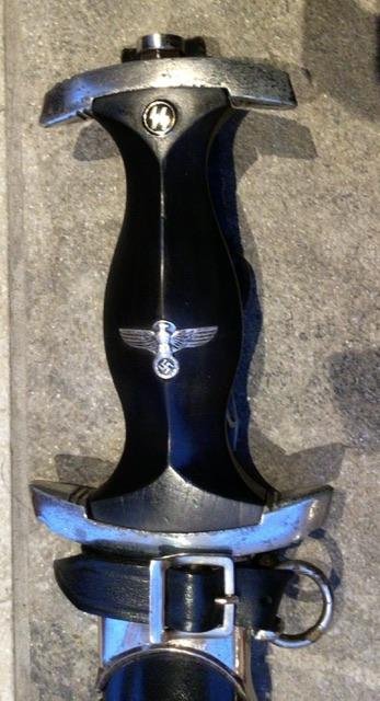 SS M33 RZZM DAGGER W/ VERTICAL HANGER. — image 7