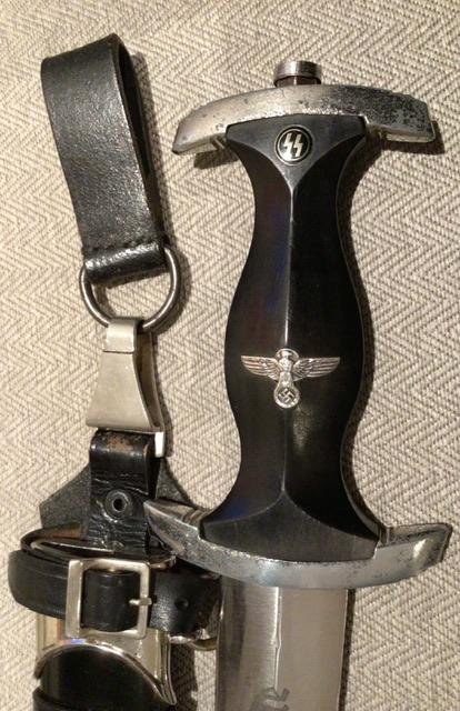 SS M33 RZZM DAGGER W/ VERTICAL HANGER. — image 8