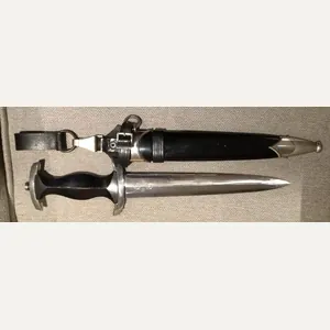 SS M33 RZZM DAGGER W/ VERTICAL HANGER.