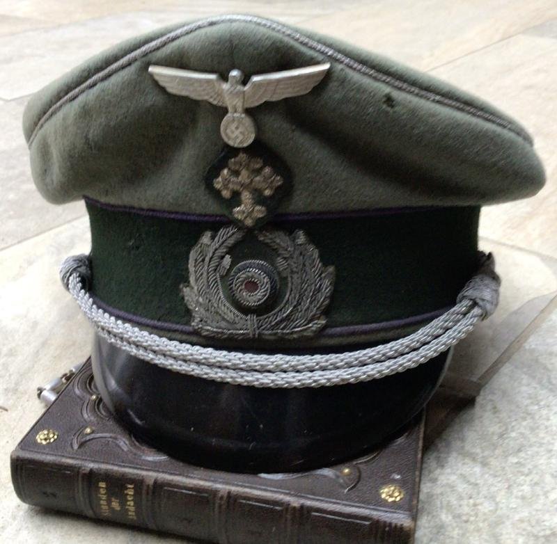 WEHRMACHT EARLY FIELD PADRES VISOR GROUP. — image 2