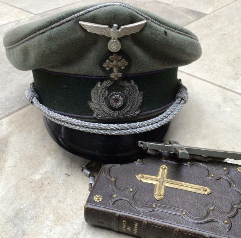 WEHRMACHT EARLY FIELD PADRES VISOR GROUP. — image 3