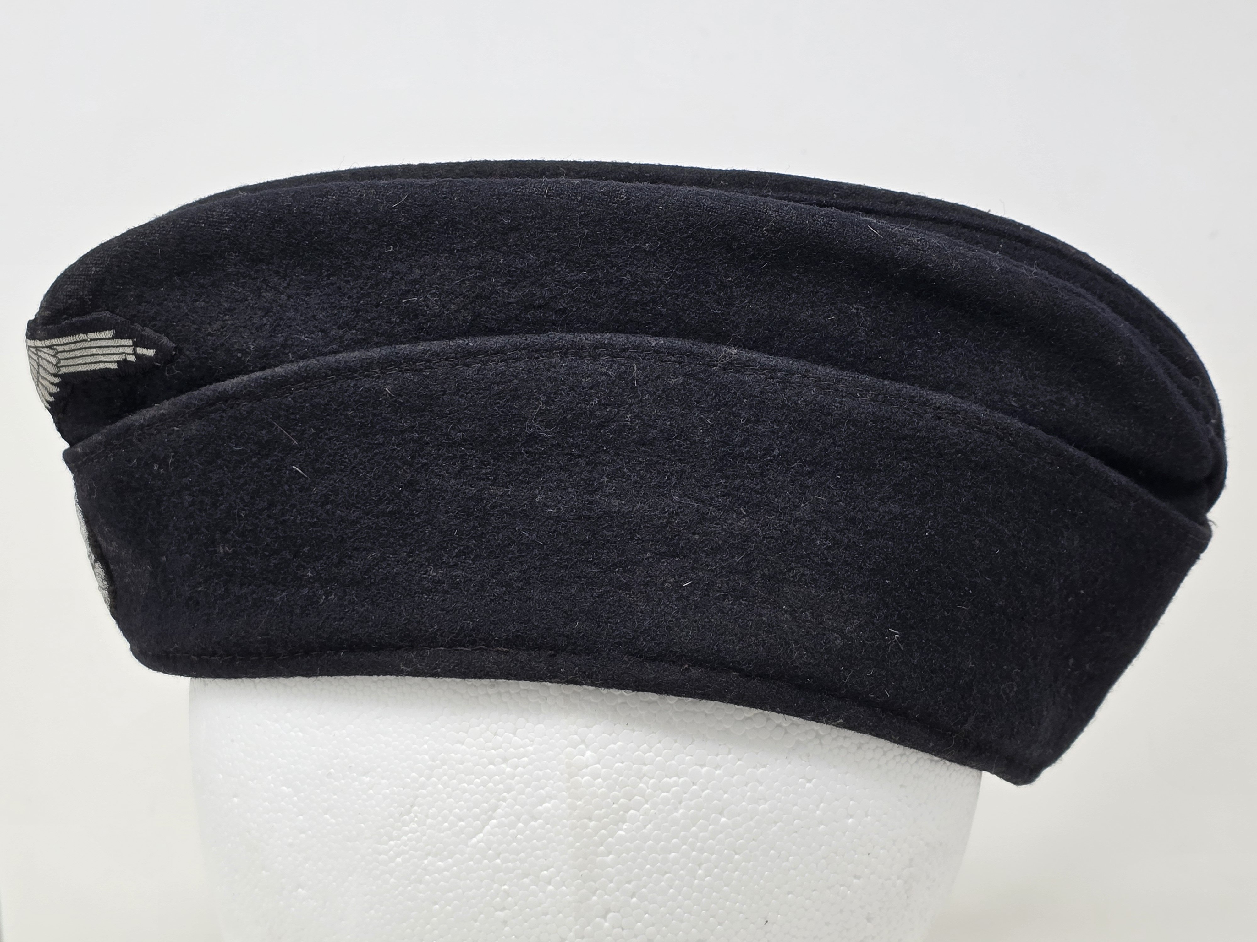 Waffen-SS Panzer Schiffchen, Flatwire Insignia — image 3