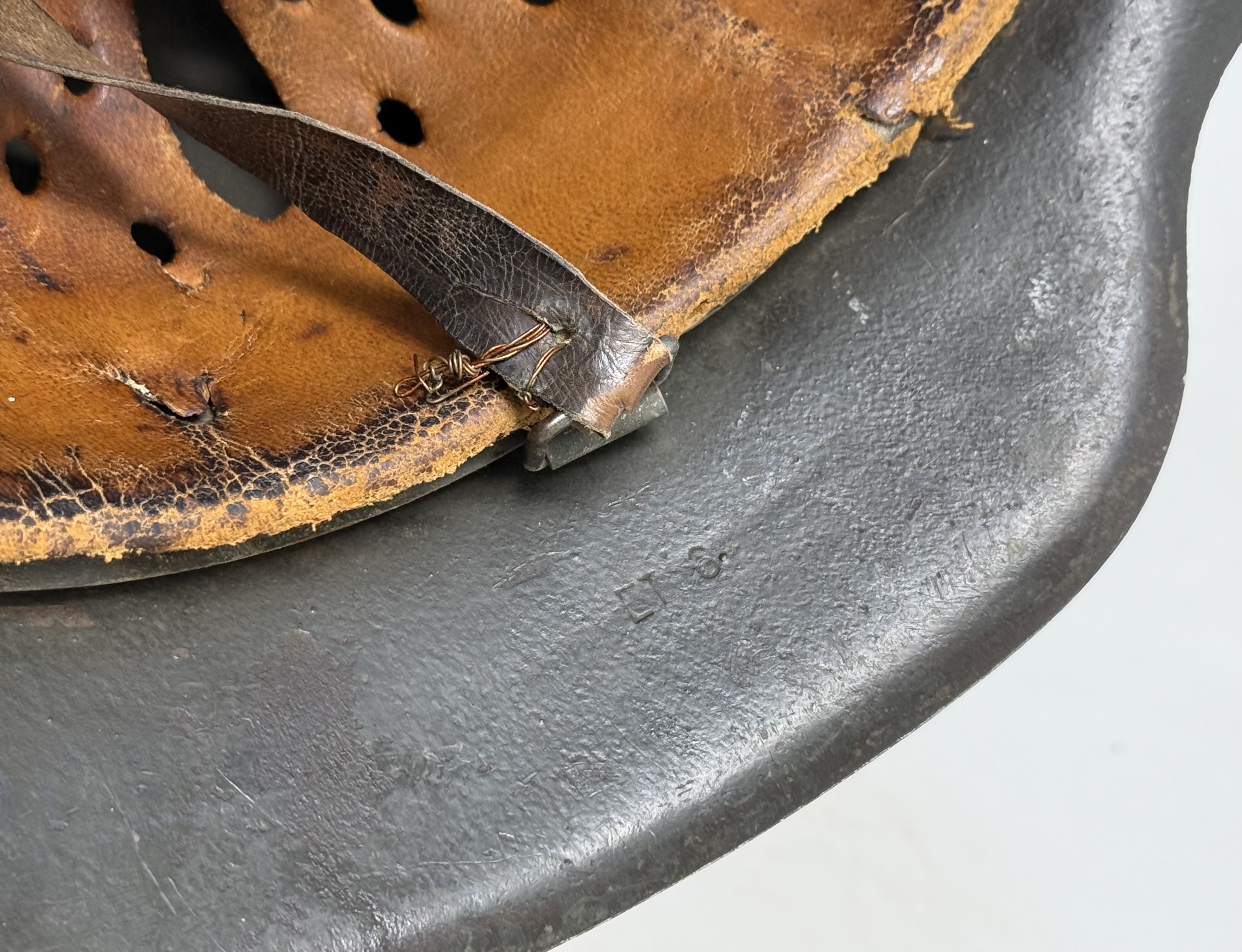 M42 Heer Single Decal Helmet ET66 Ex SS — image 11