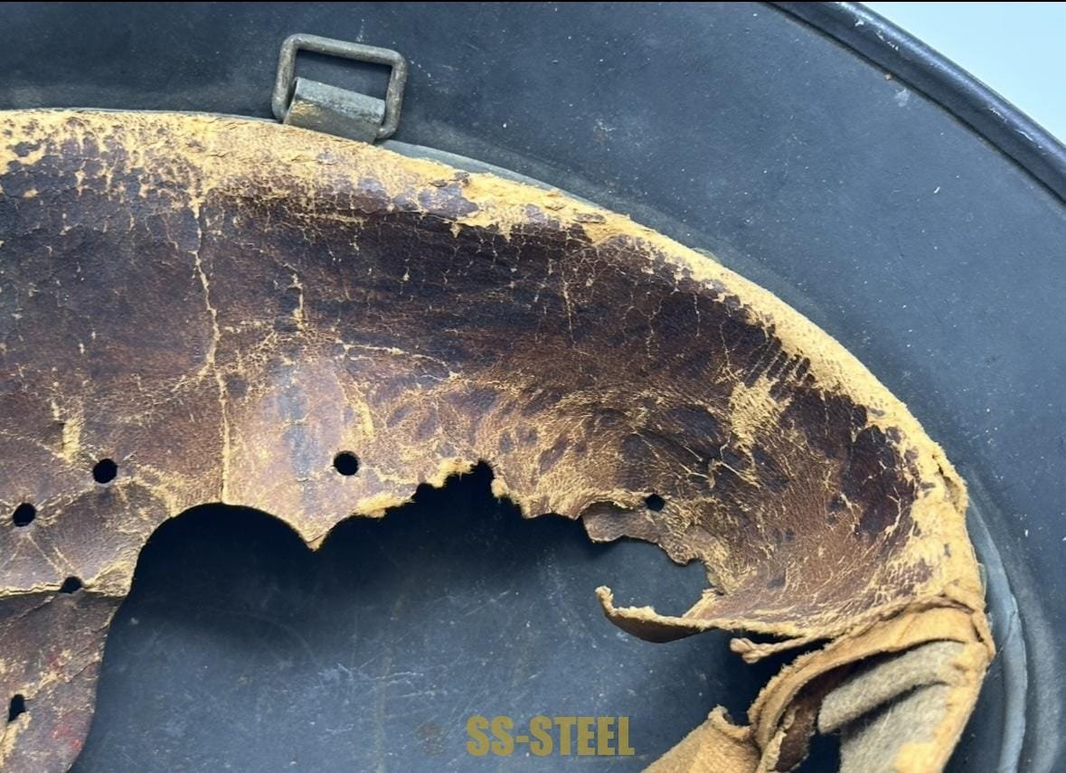 M40 Police Double Decal Helmet Possible KIA/Battle Damage — image 19