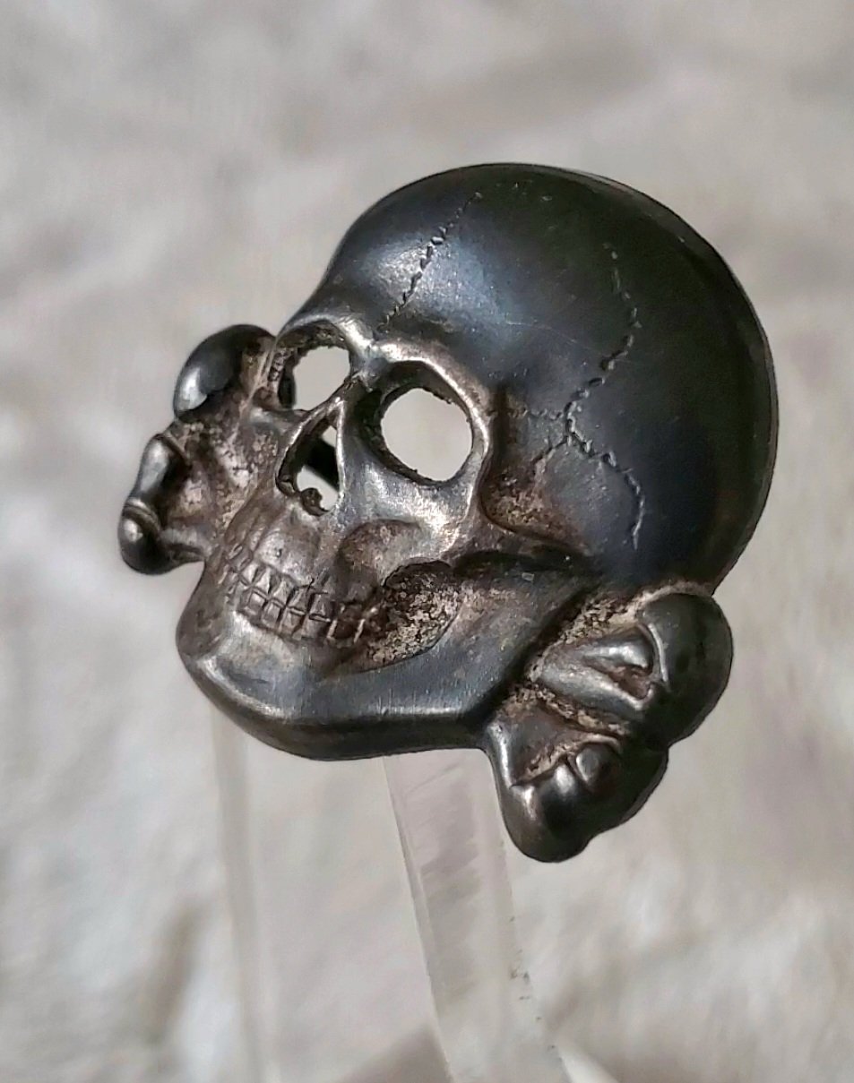 Beautiful Deschler Cap Skull — image 2