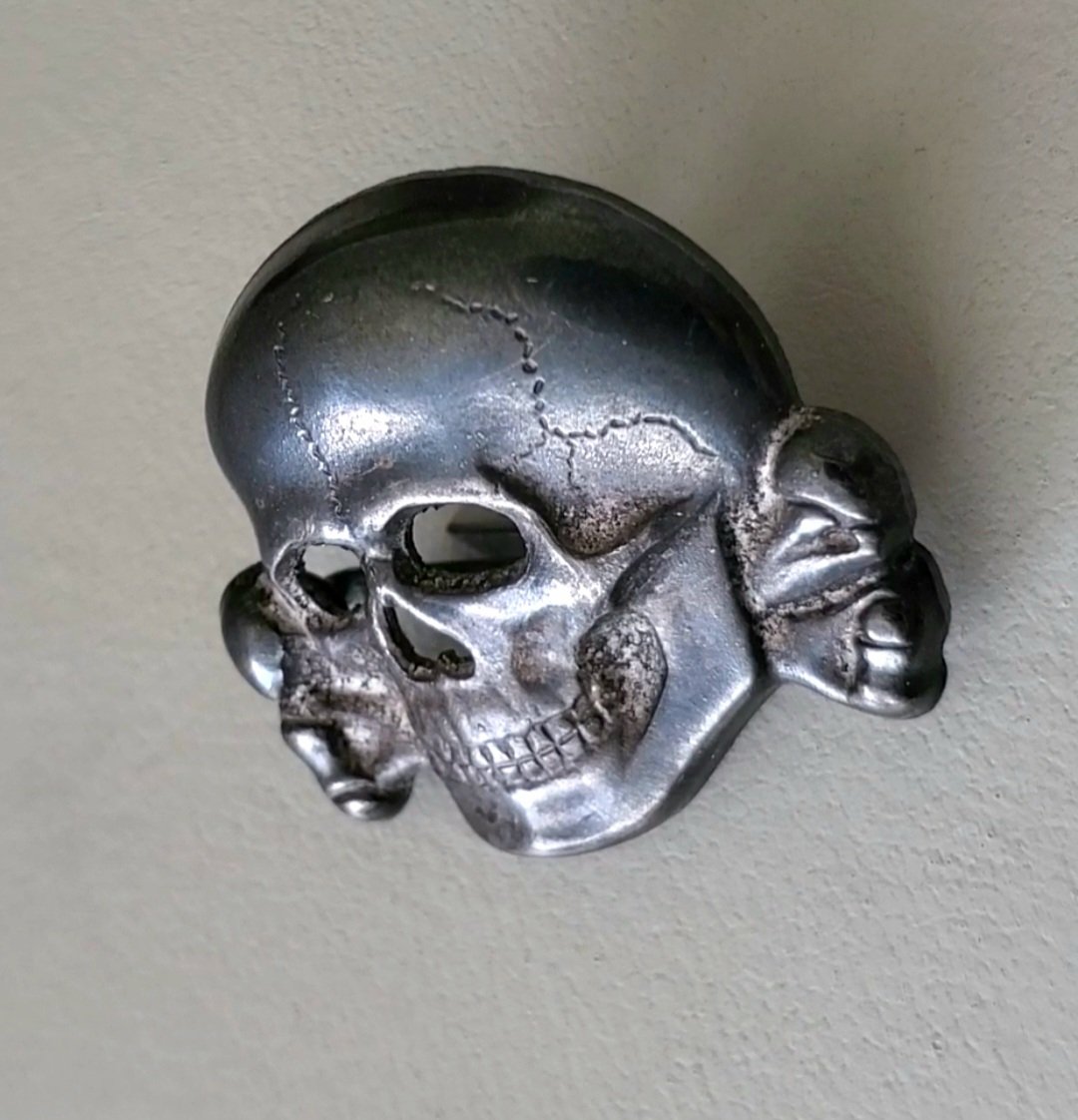 Beautiful Deschler Cap Skull — image 4