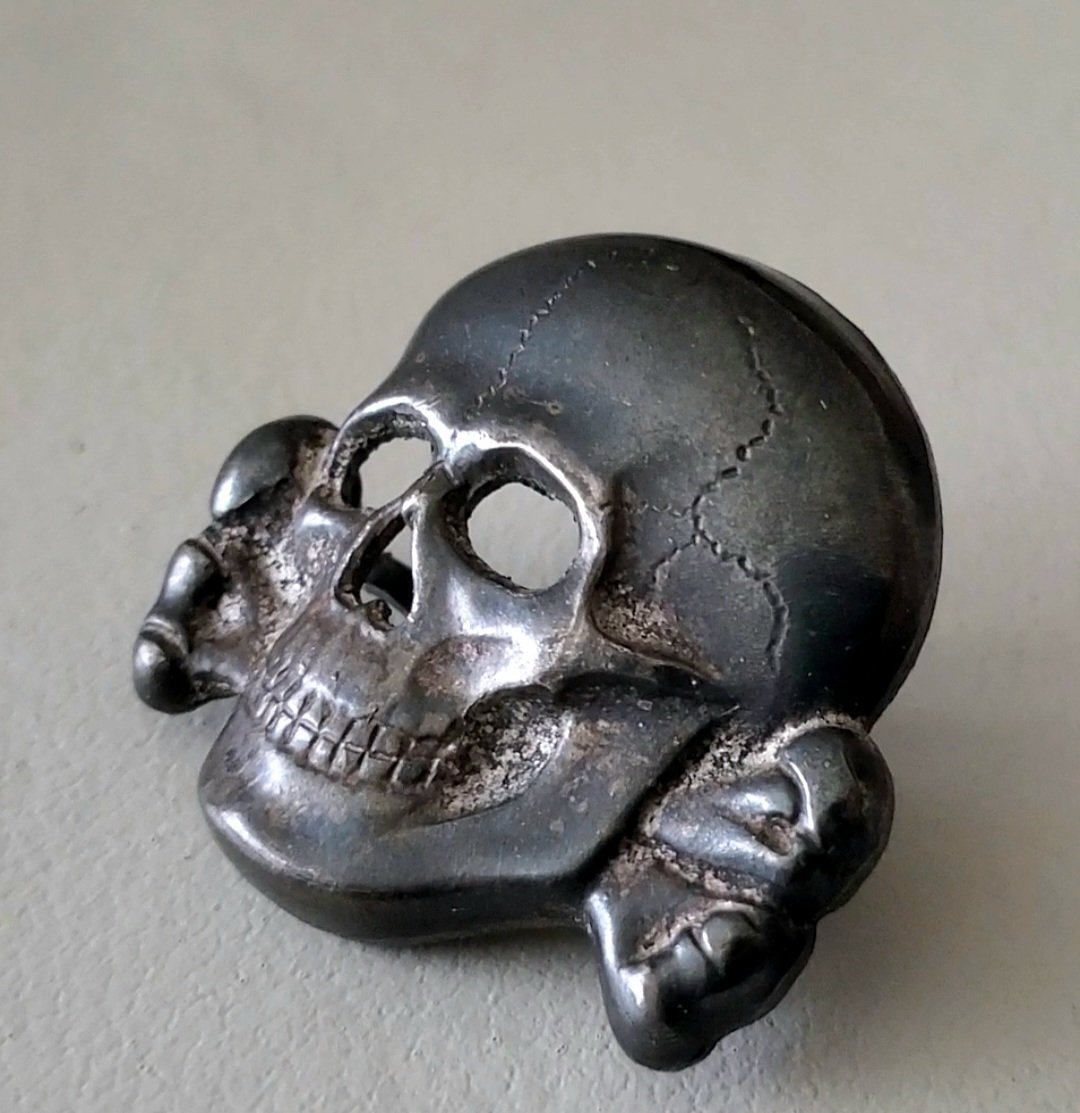 Beautiful Deschler Cap Skull — image 5