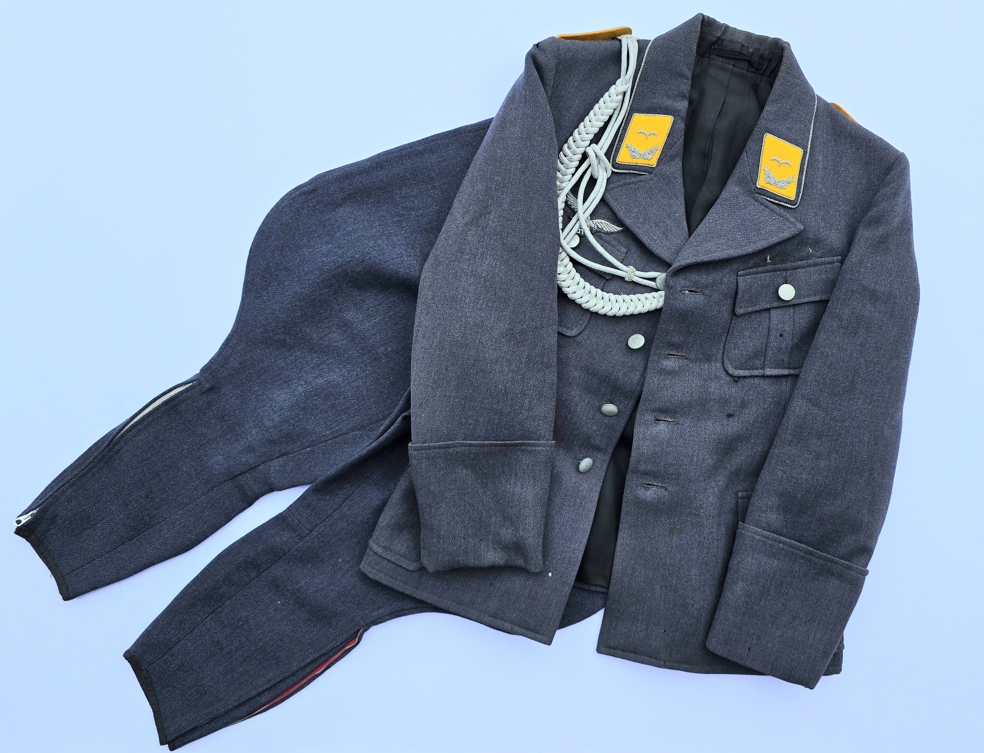 Luftwaffe Leutnant der Flieger– or FJ– Blouse and Trousers — image 10