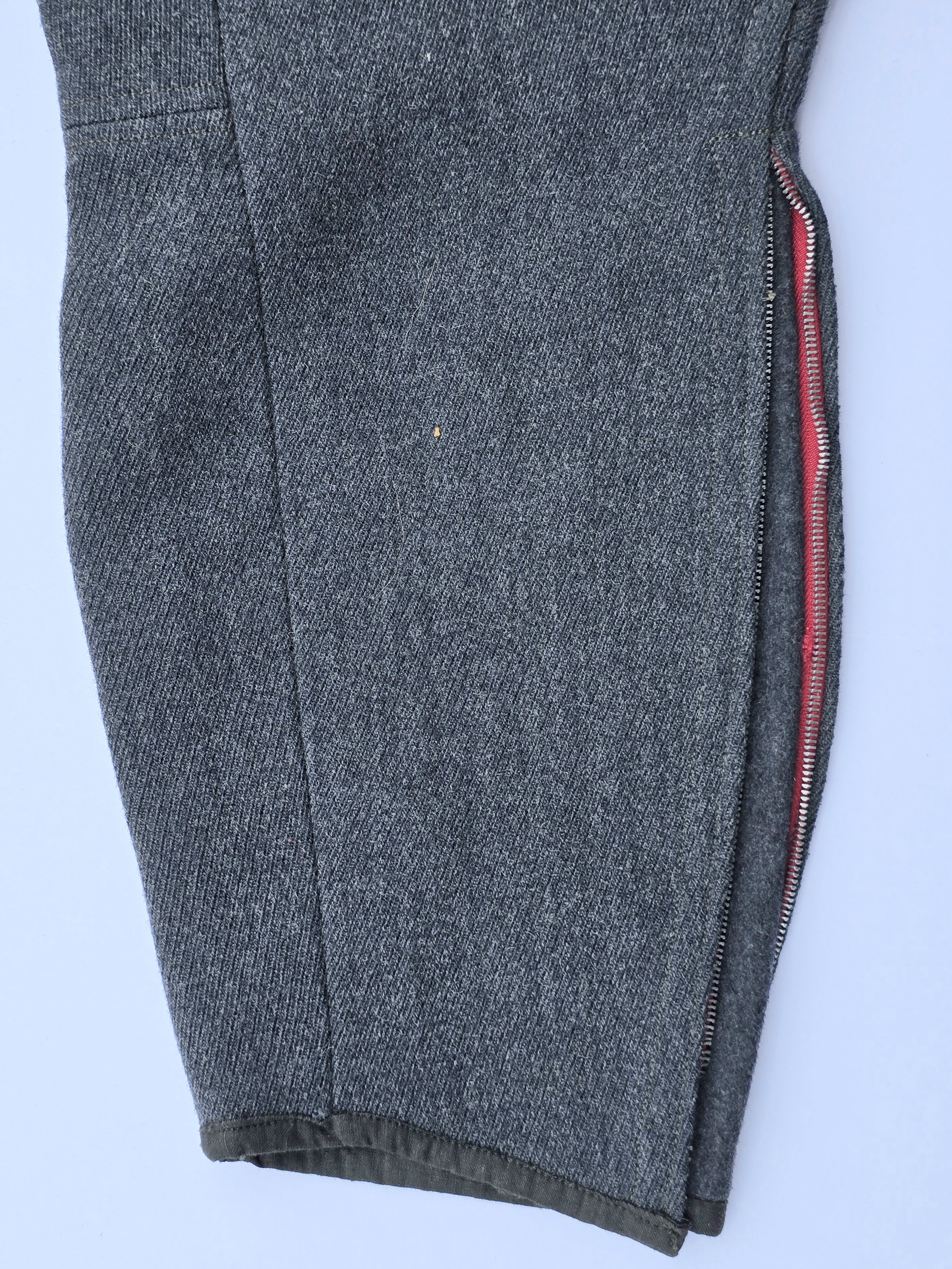 Luftwaffe Leutnant der Flieger– or FJ– Blouse and Trousers — image 11