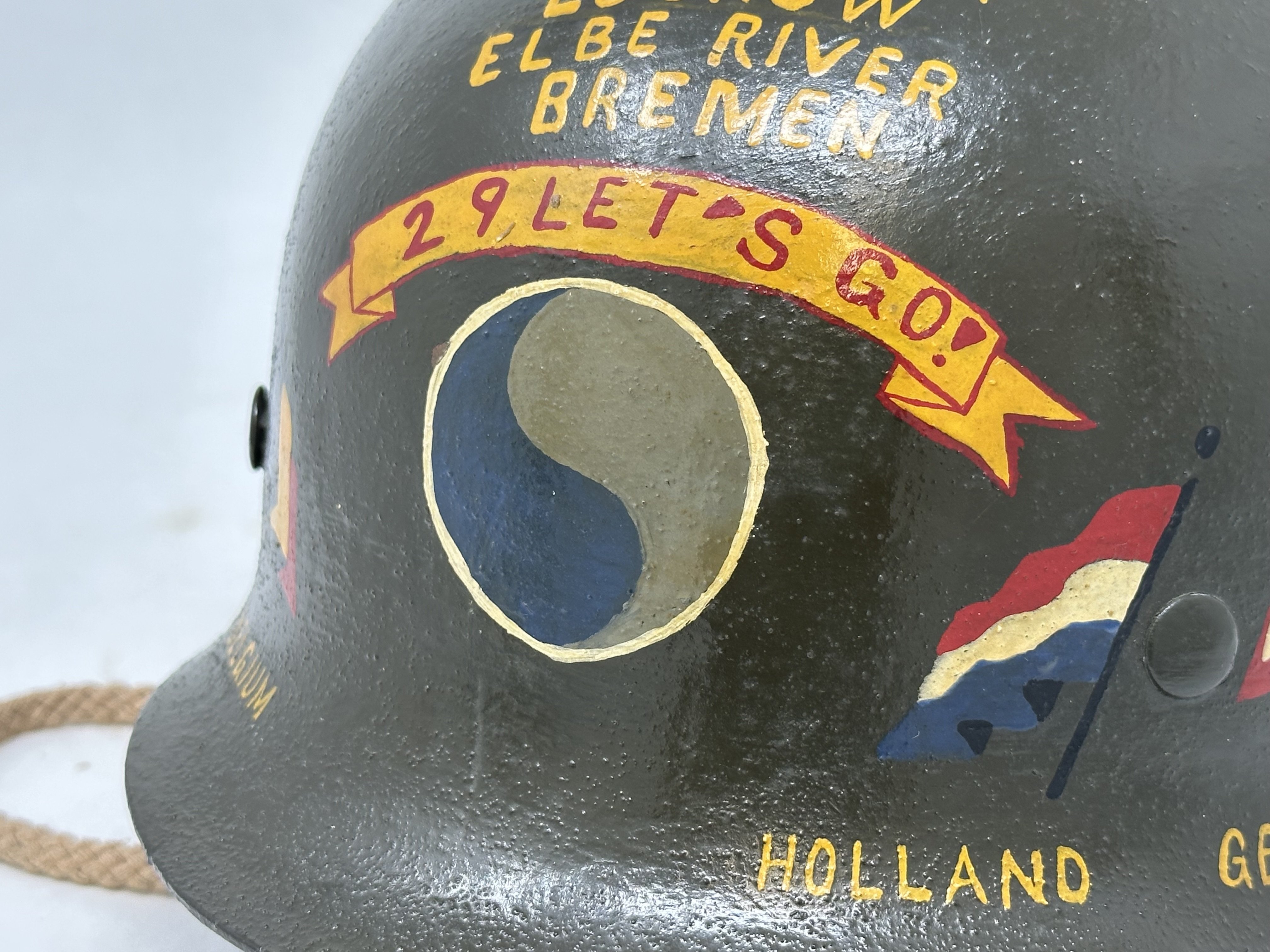 M42 29th Division Vet Art Helmet — image 16