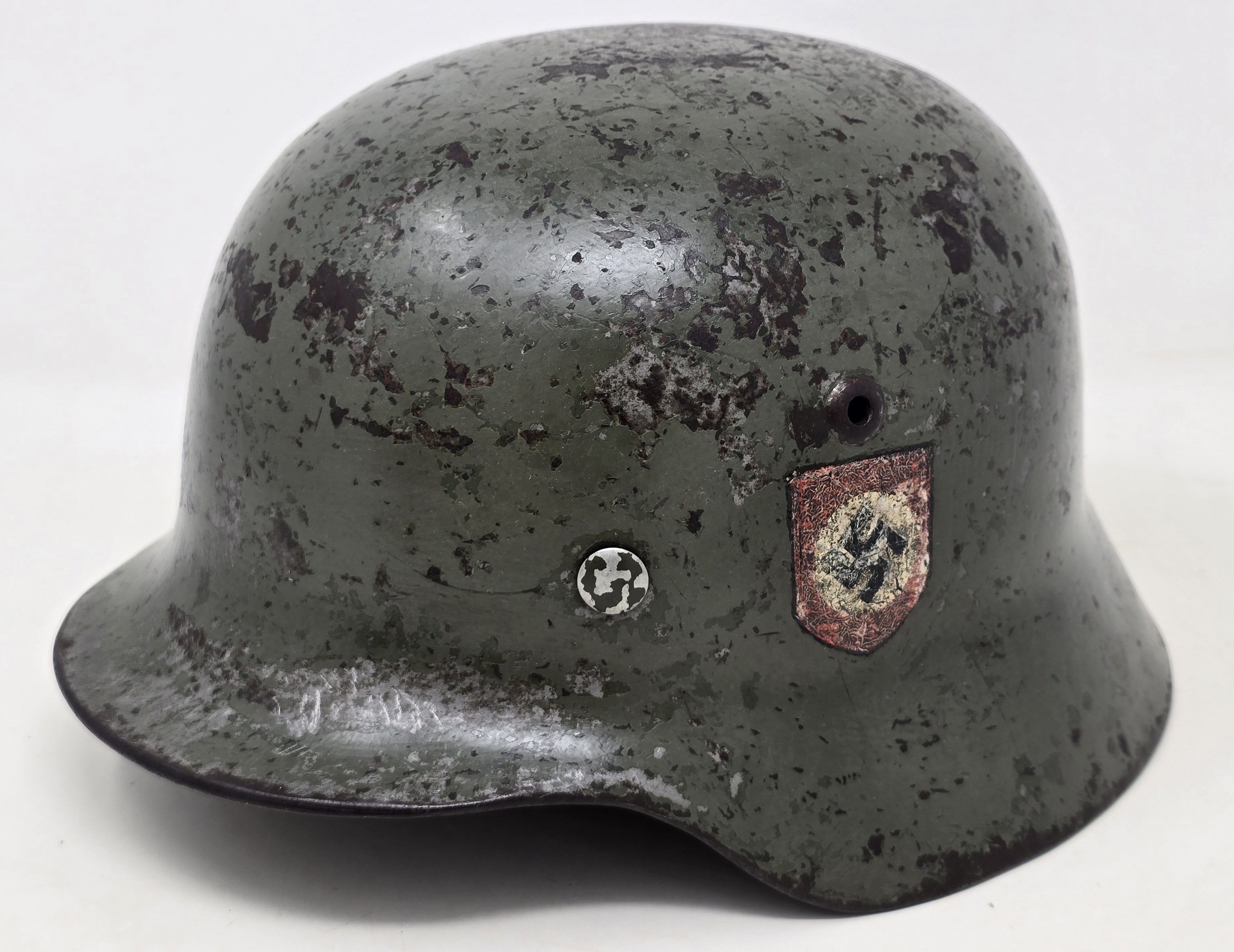 Heavy Combat Used Waffen-SS M35 Double Decal — image 6