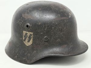Combat Waffen-SS M40 Helmet, Q64