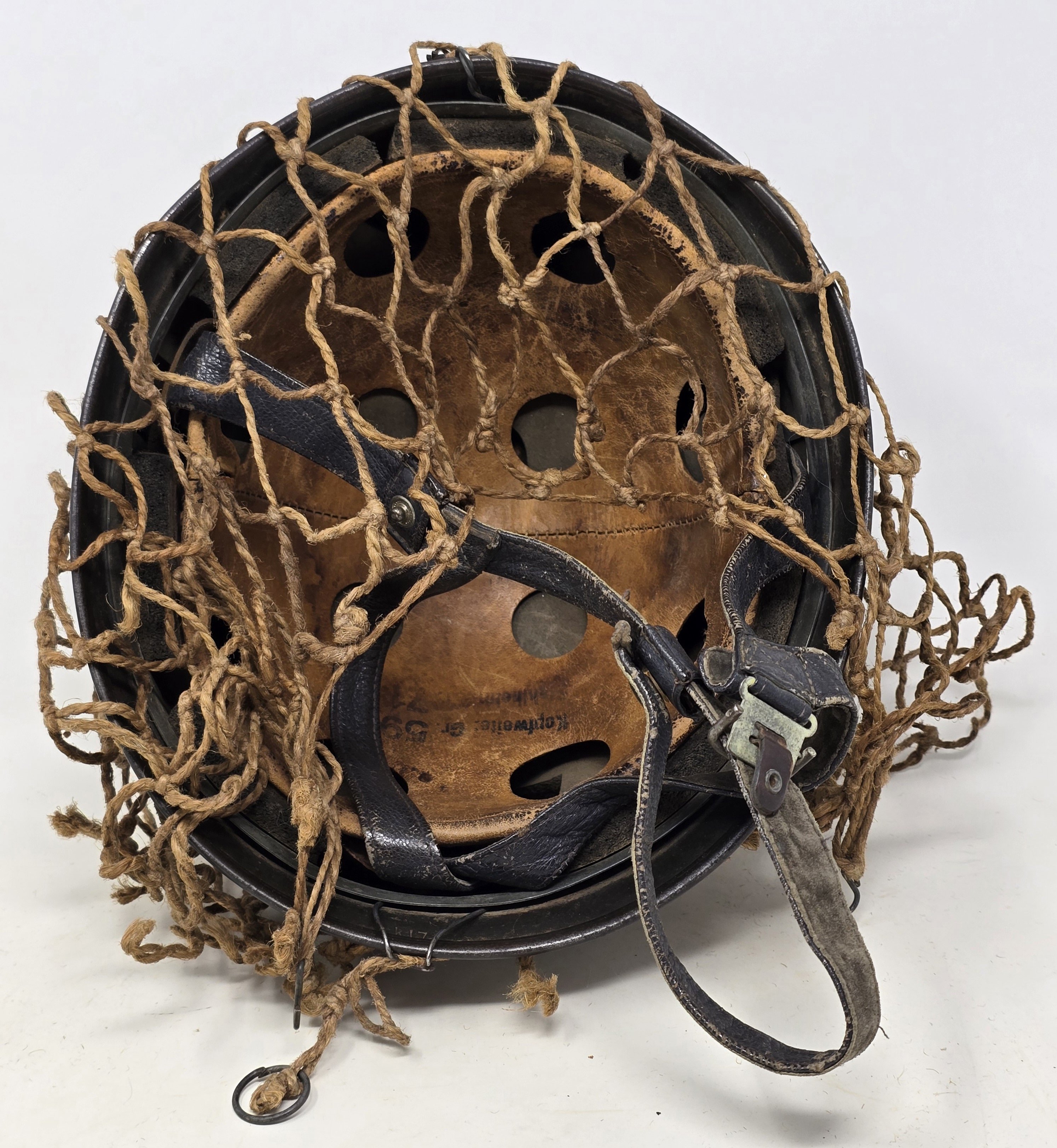 Striking Luftwaffe Fallschirmjäger Helmet, Netted! — image 12