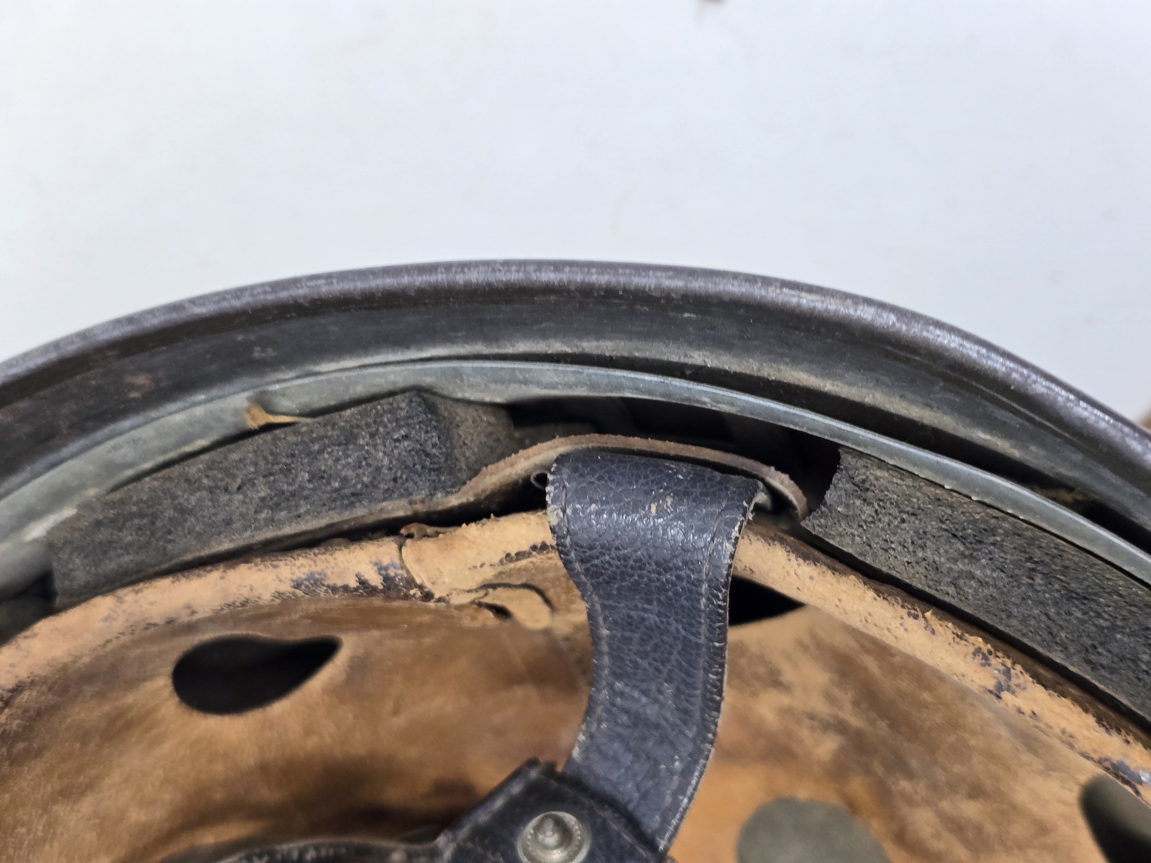 Striking Luftwaffe Fallschirmjäger Helmet, Netted! — image 26