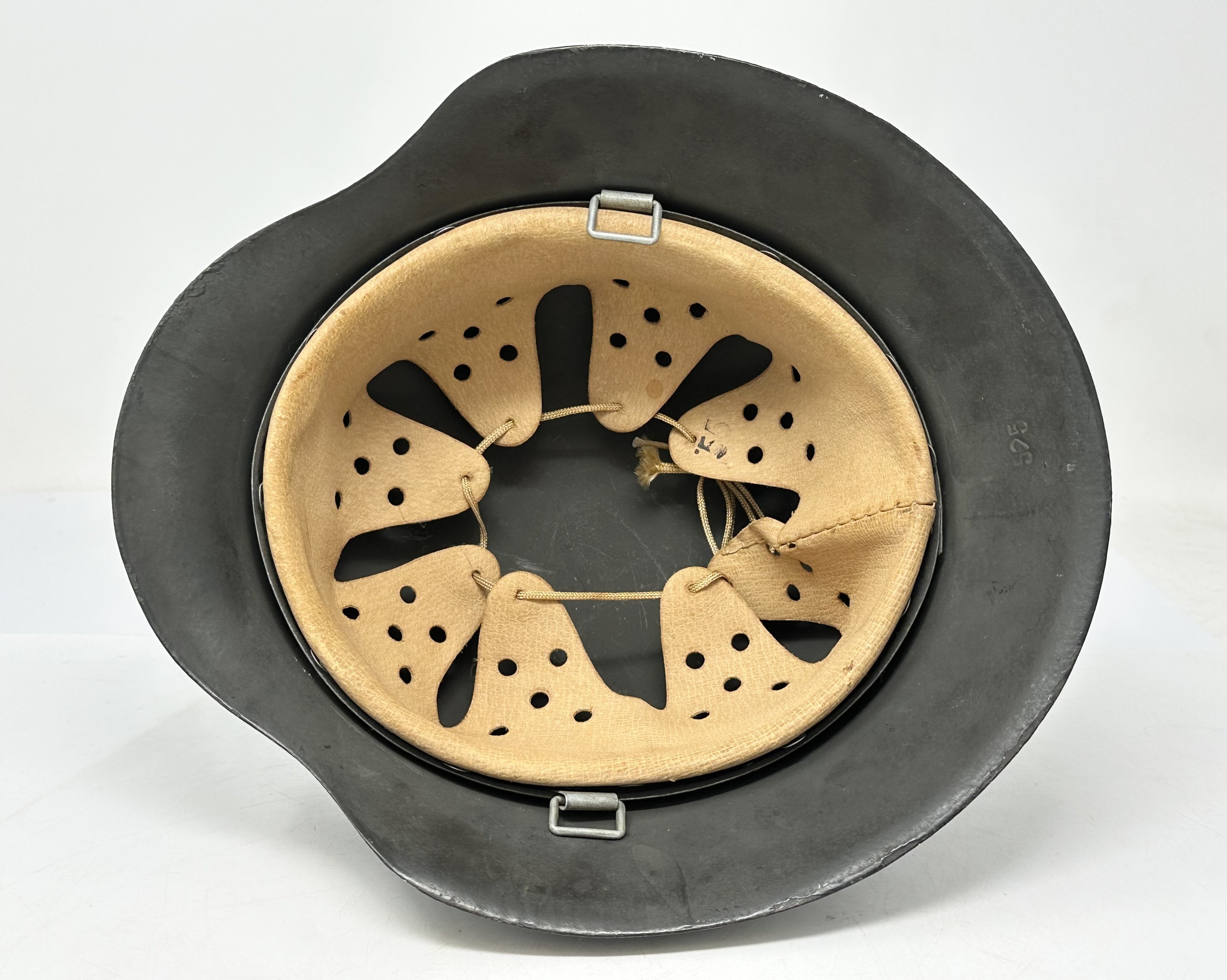 Unissued No Decal M42 Helmet — image 9