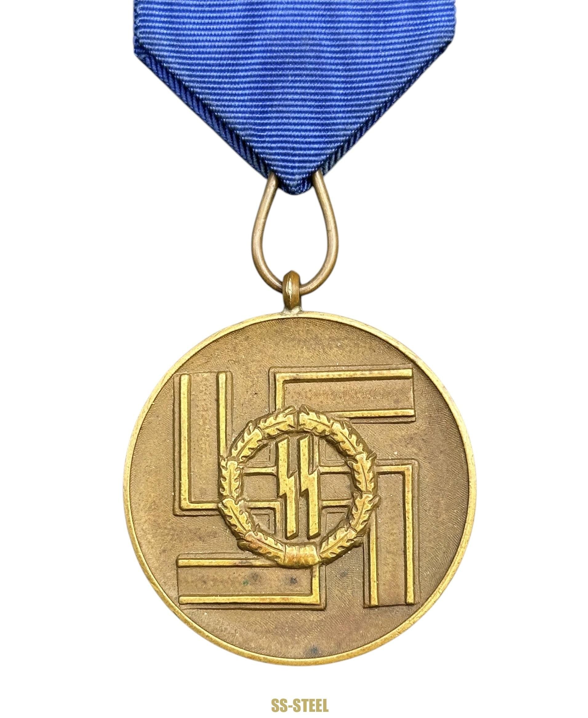 SS 8 Year Long Service Medal — image 3
