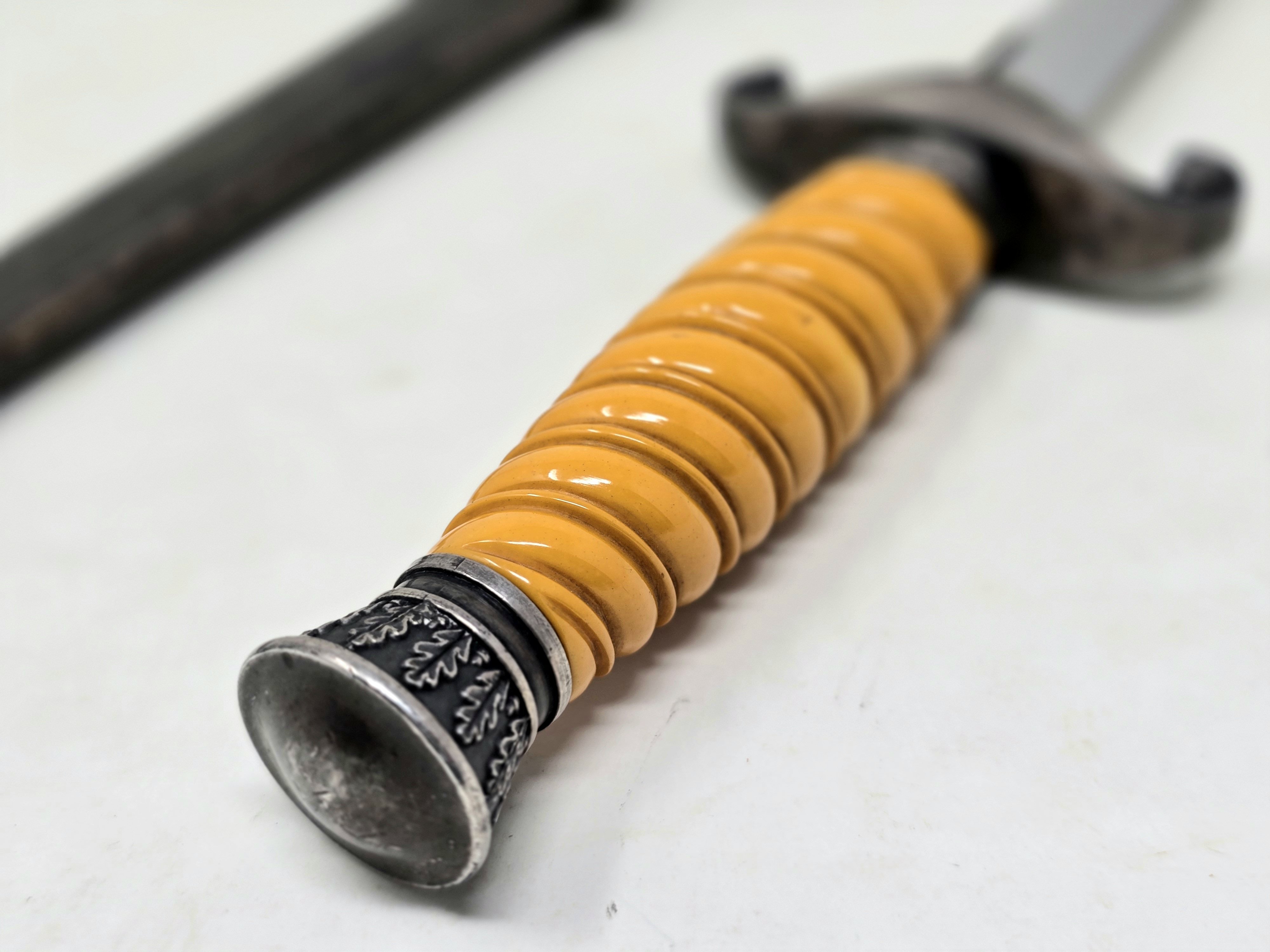 Heer Officer's Dagger — image 2