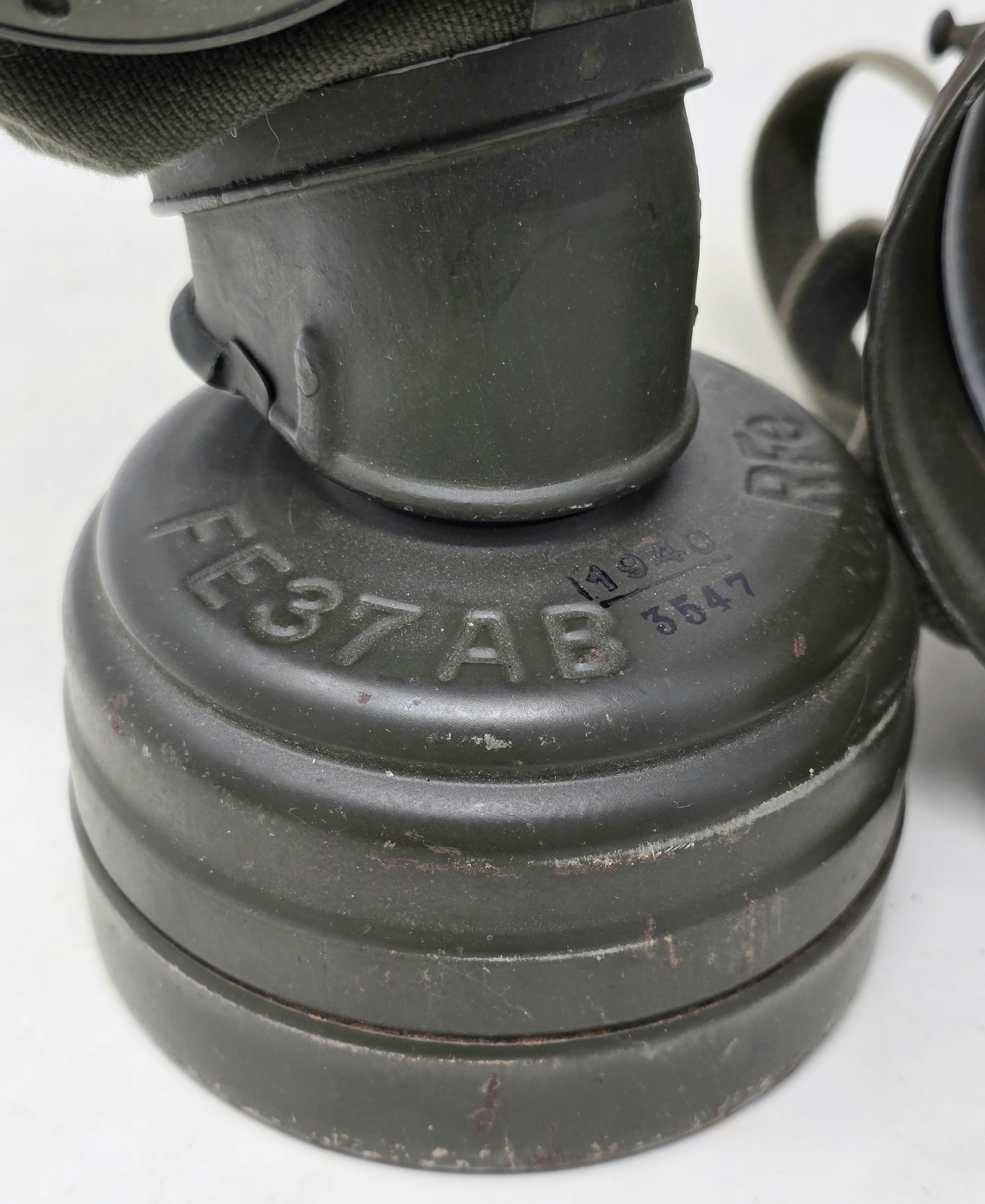 Minty, Complete Gas Mask — image 4