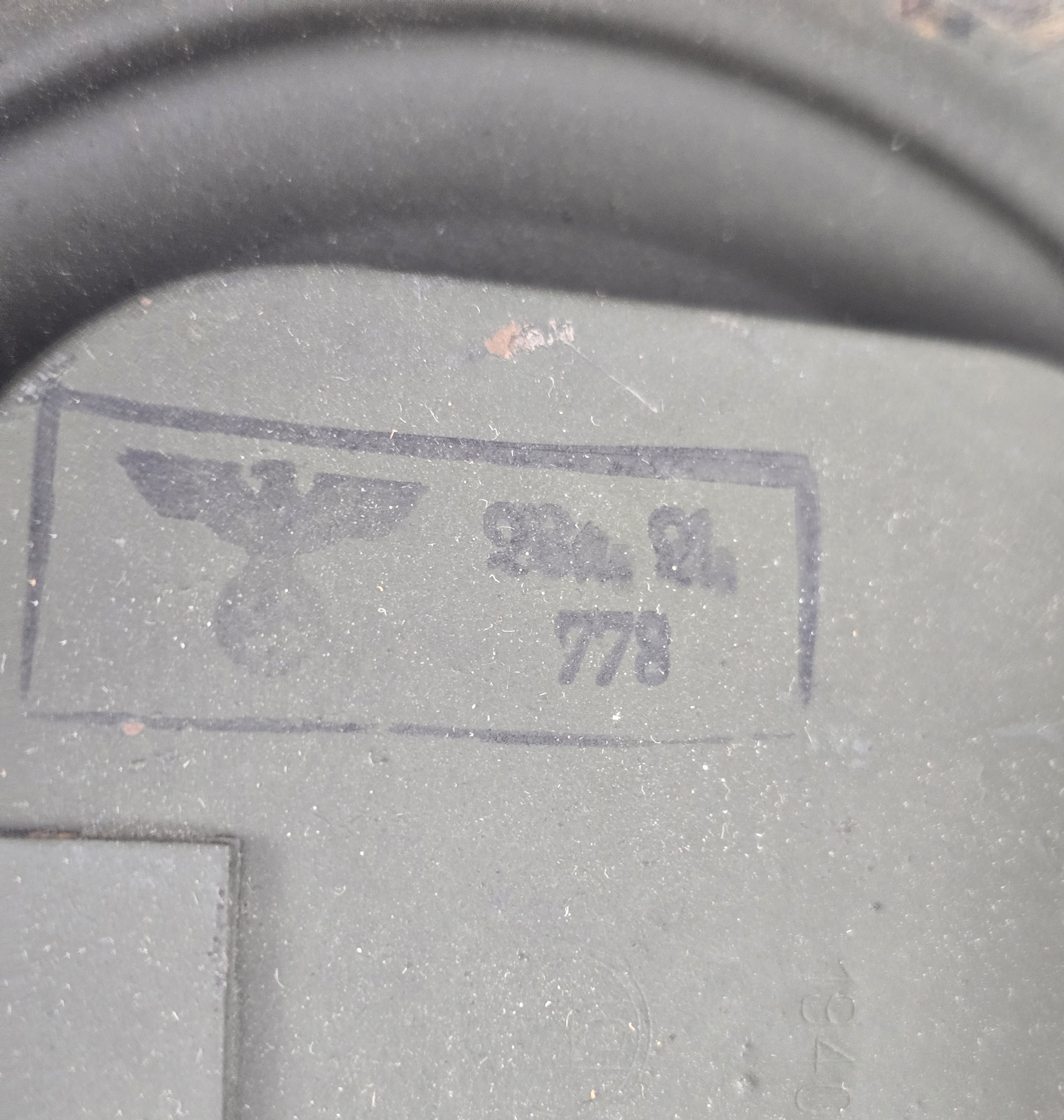 Minty, Complete Gas Mask — image 9