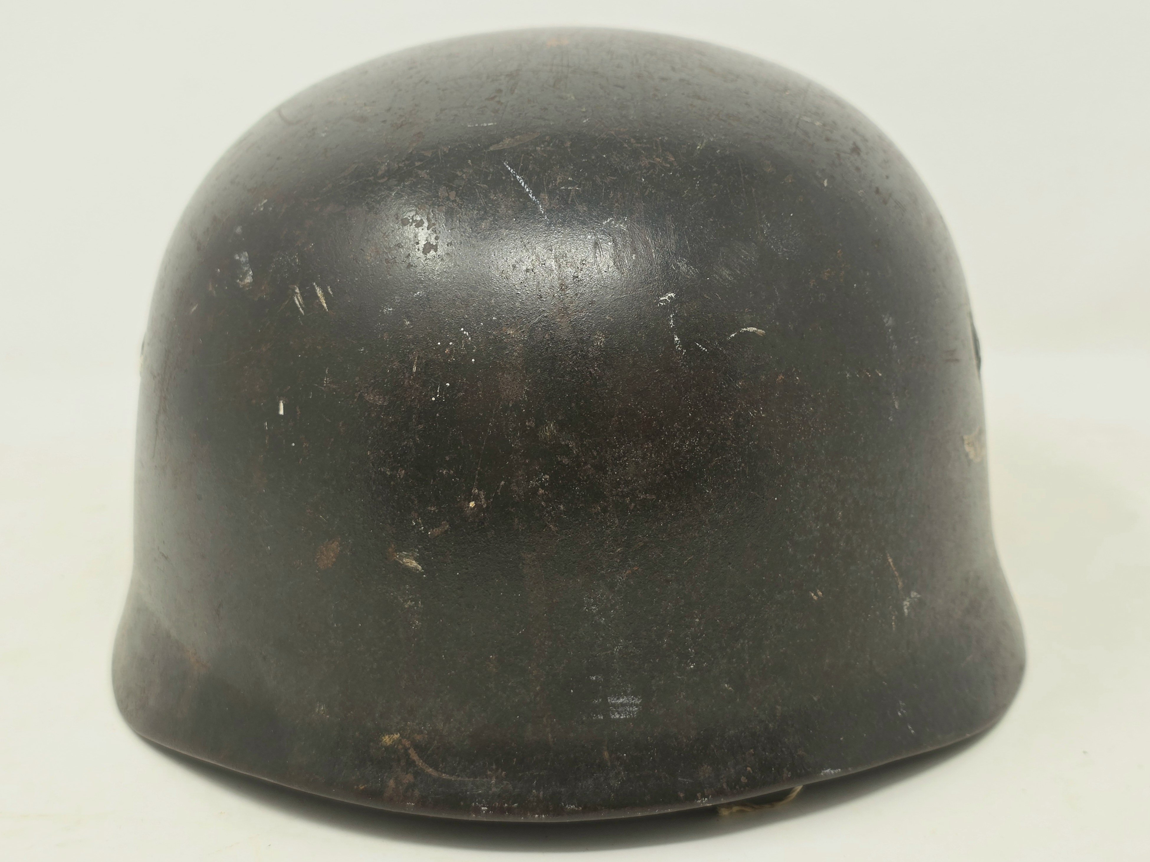 Early Spanner Fallschirmjäger Helmet — image 4