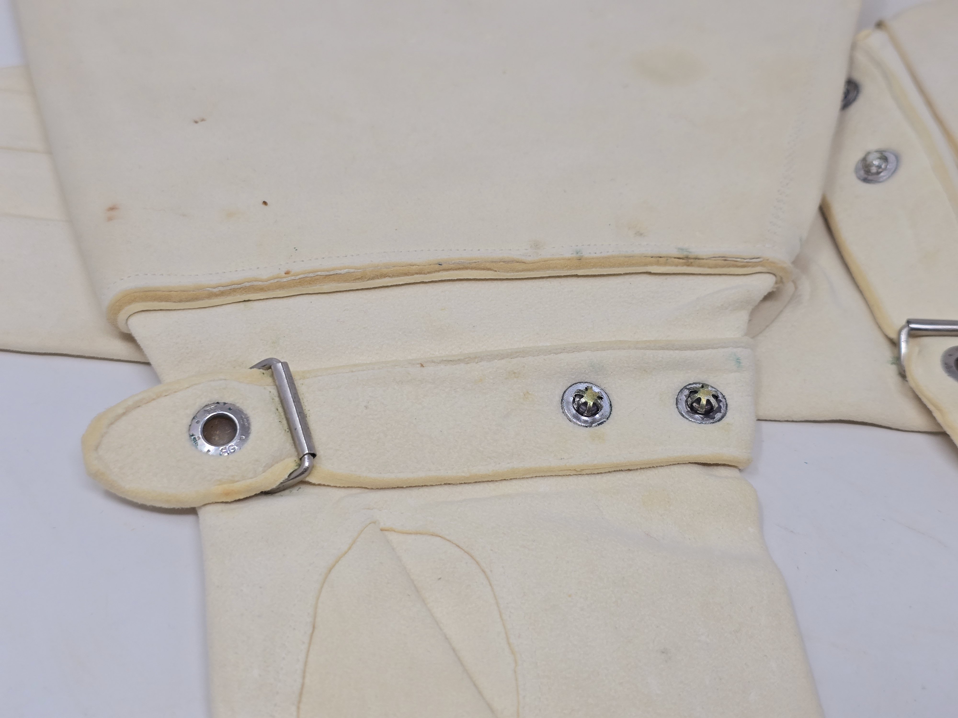 SS / SA Parade White Gauntlet Gloves, Vet Bringback — image 11