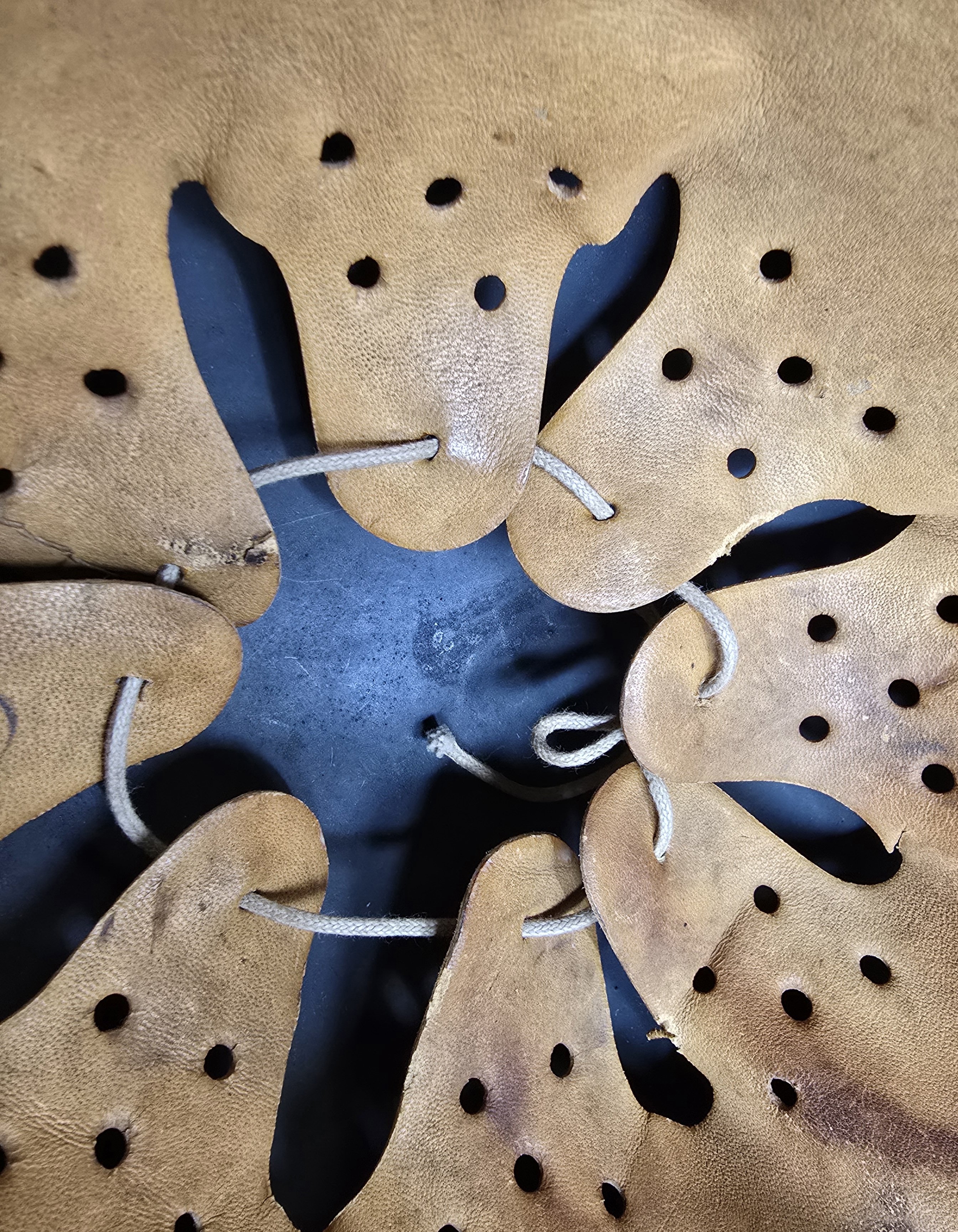 Excellent M-42 Luftwaffe Helmet — image 5