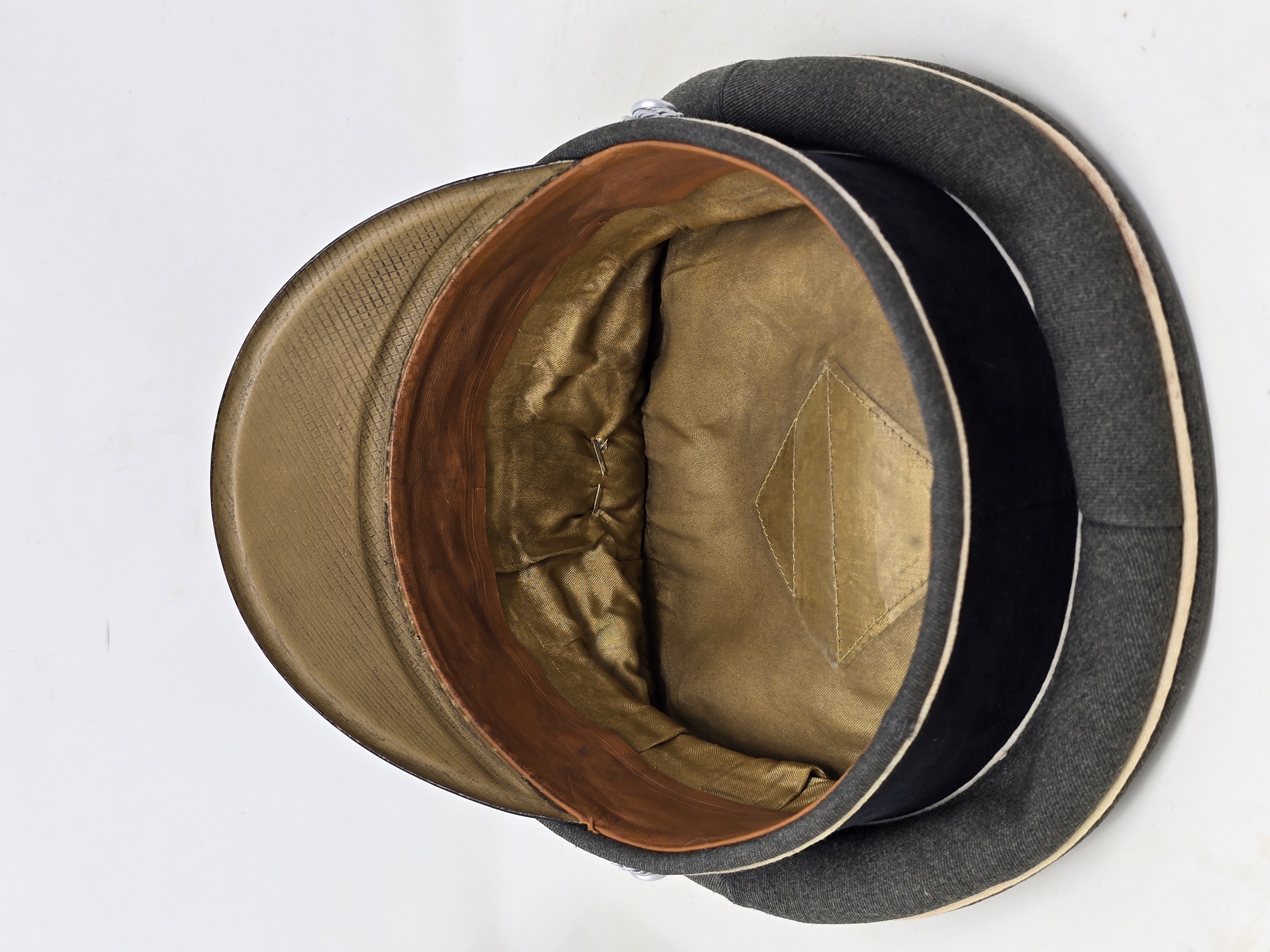 Outstanding Waffen-SS Officer's Visor Cap, Kleiderkasse — image 4