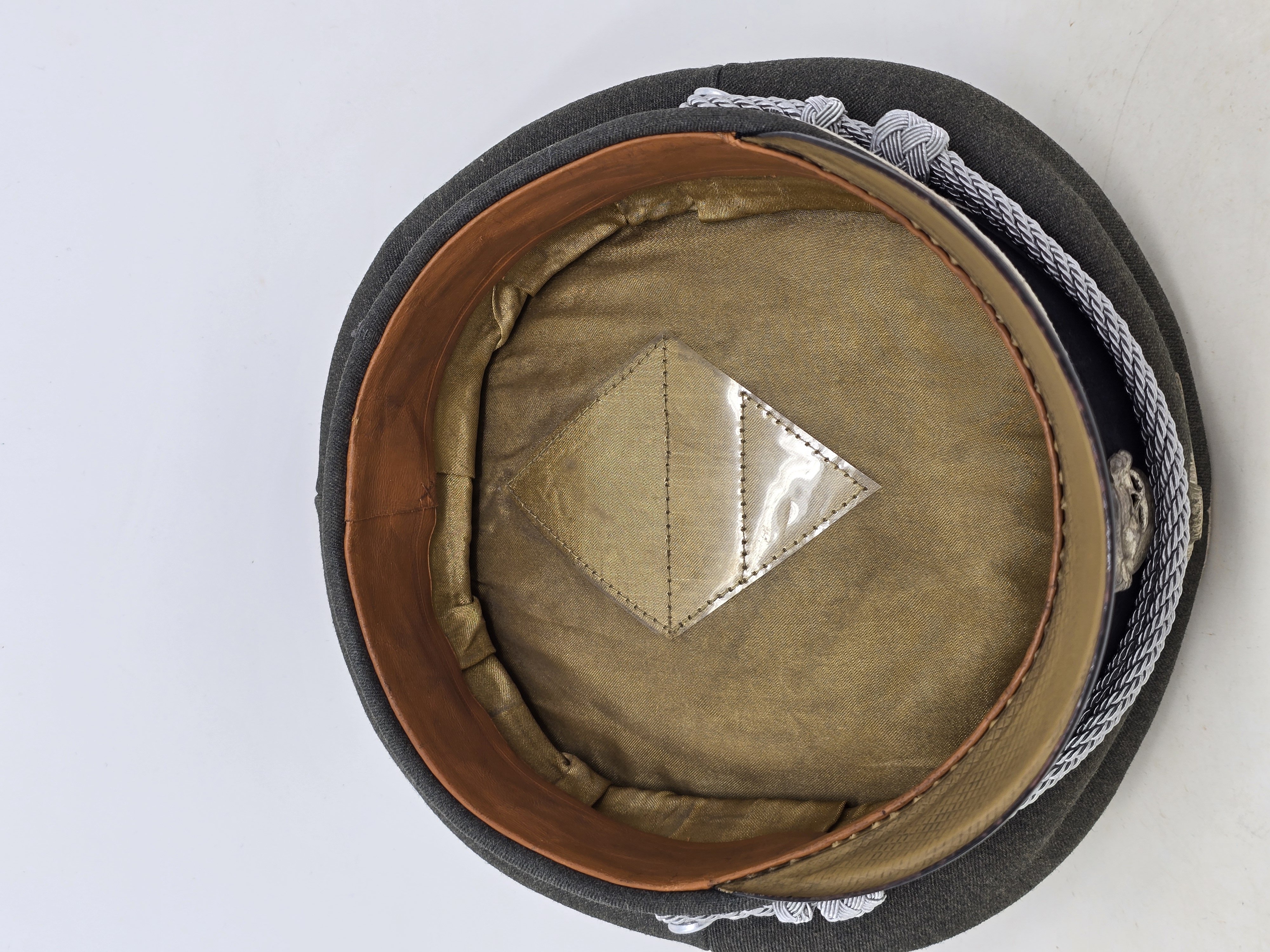 Outstanding Waffen-SS Officer's Visor Cap, Kleiderkasse — image 9