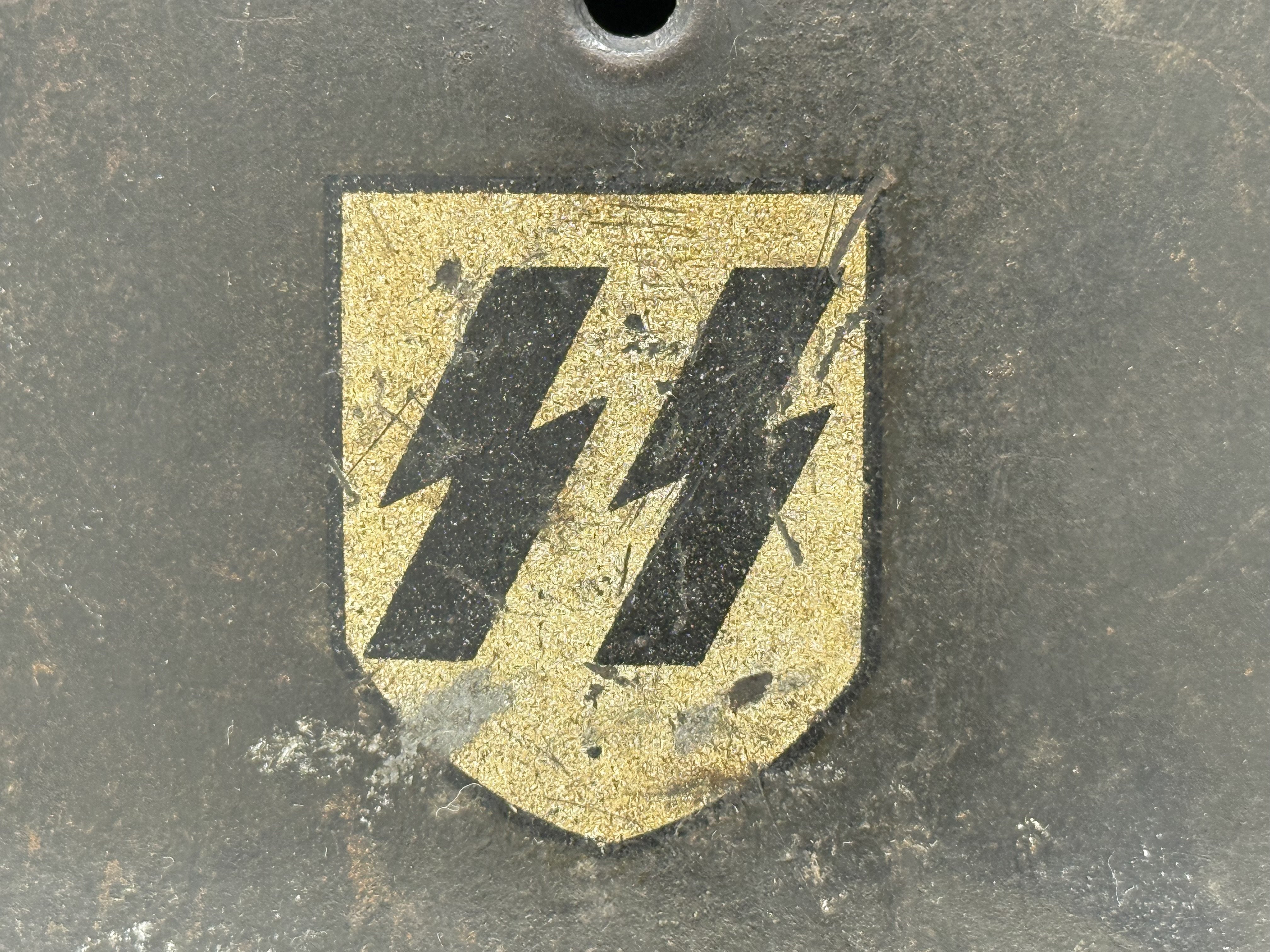 Q66 M40 SS Single Decal Helmet NAMED — image 10