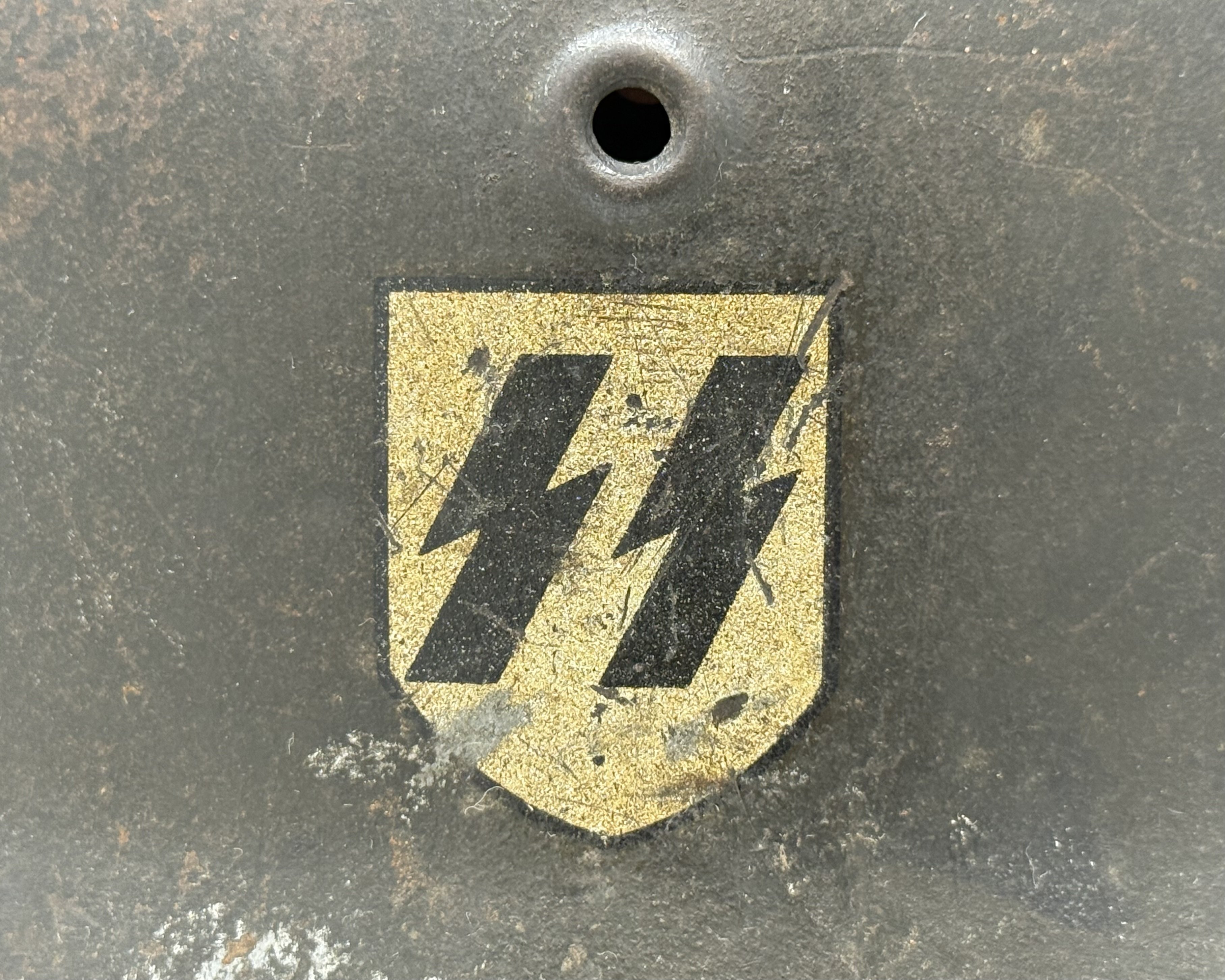 Q66 M40 SS Single Decal Helmet NAMED — image 9