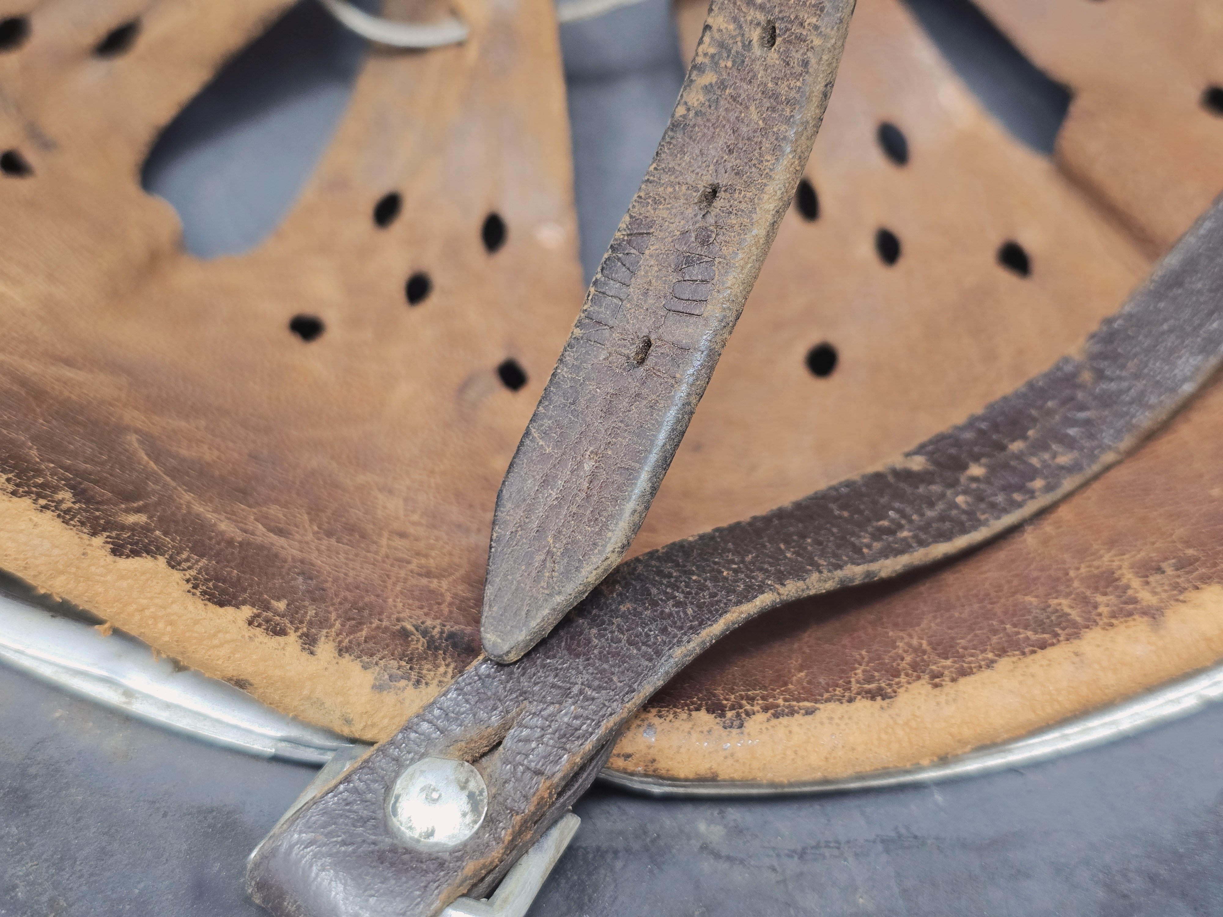 Excellent Luftwaffe M35 Double Decal Helmet — image 5