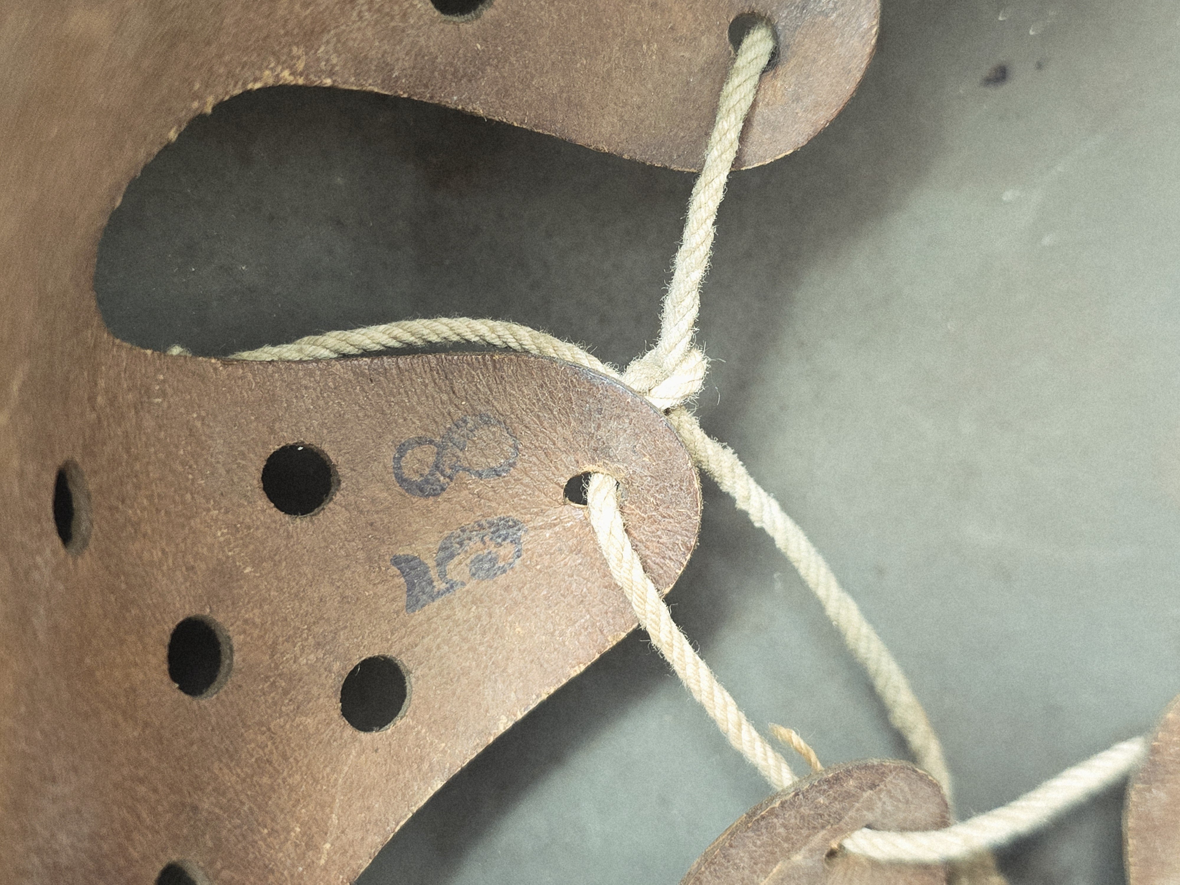 Outstanding Kriegsmarine M35 Helmet — image 10