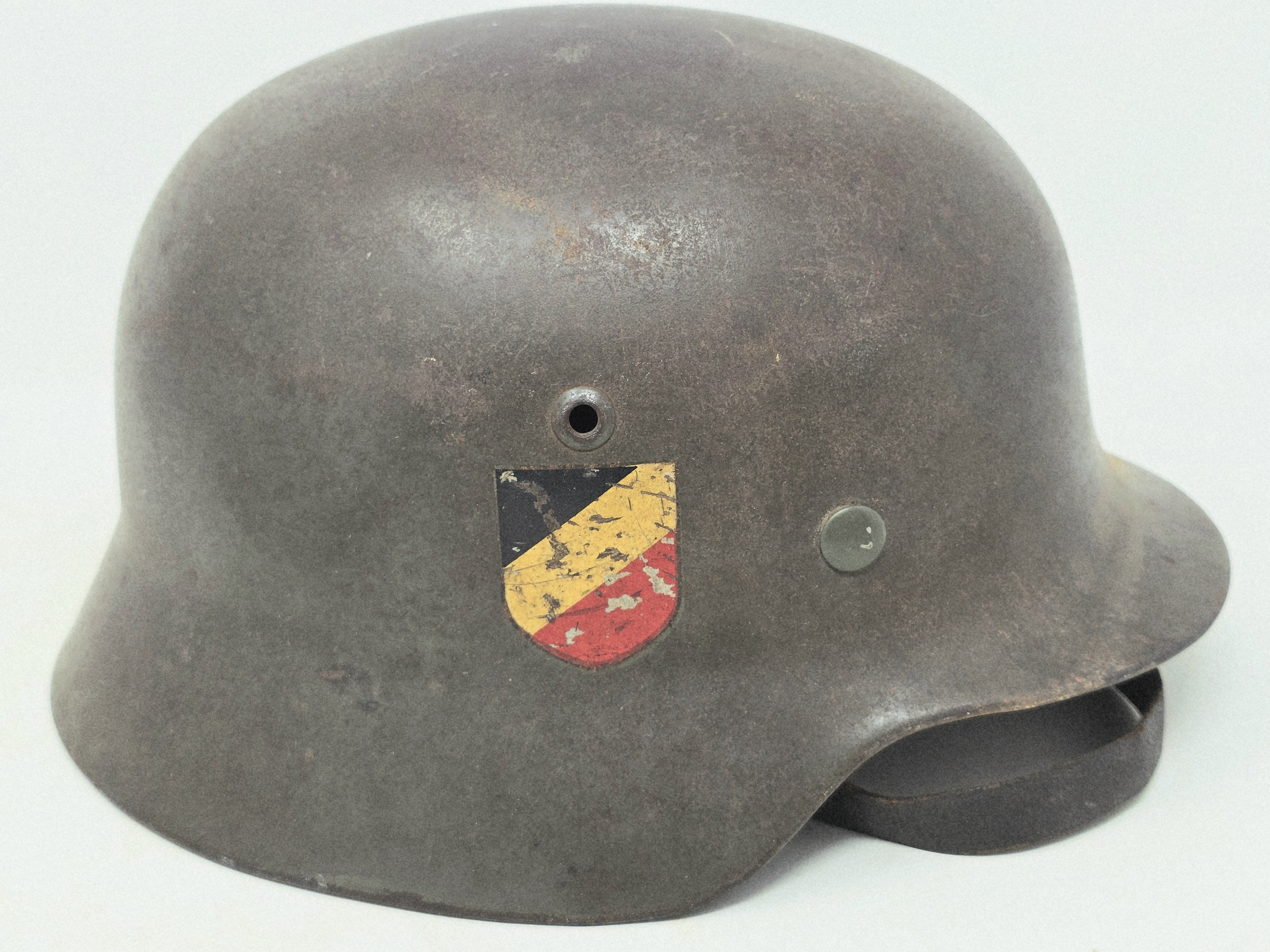 Outstanding Kriegsmarine M35 Helmet — image 13