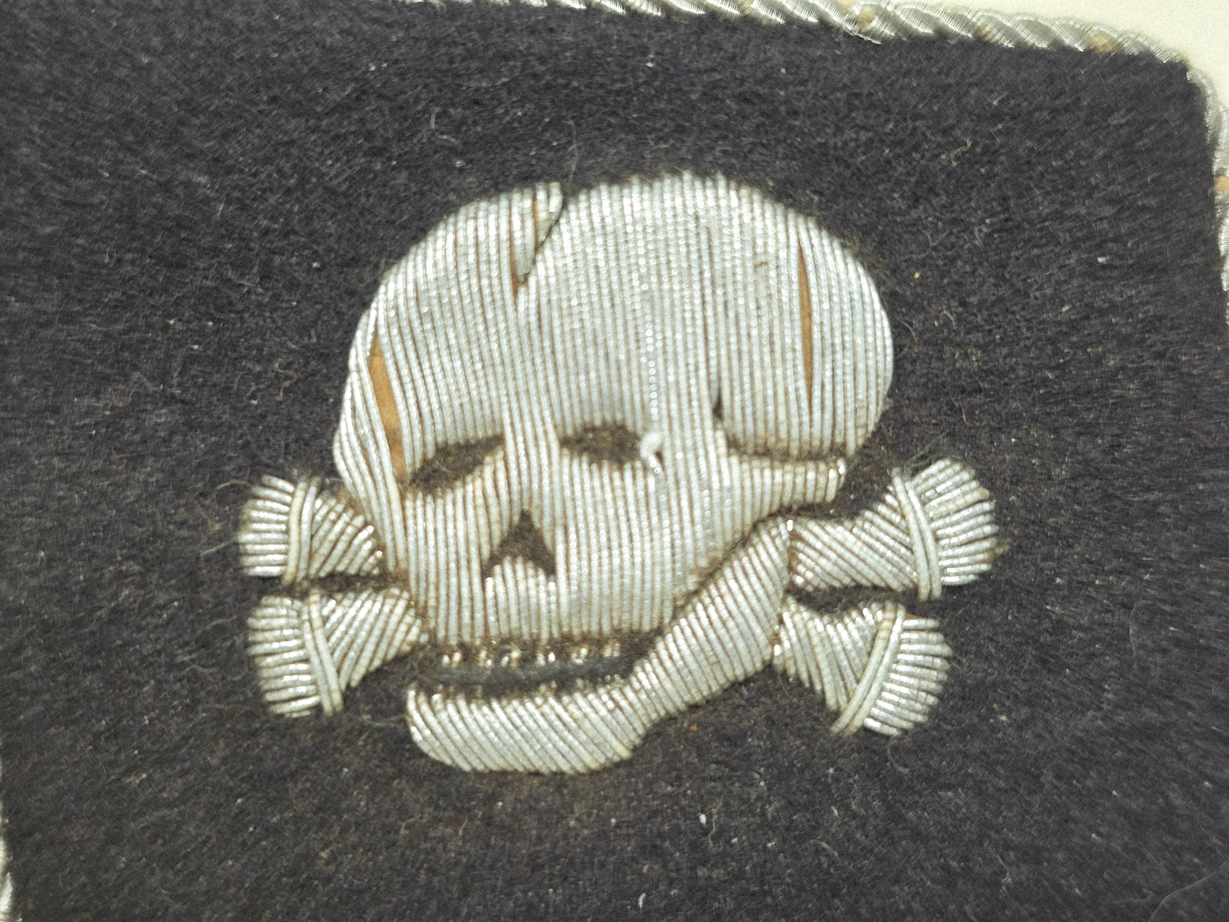 Beautiful TK Officer's Collar Tab in Bullion. — image 2