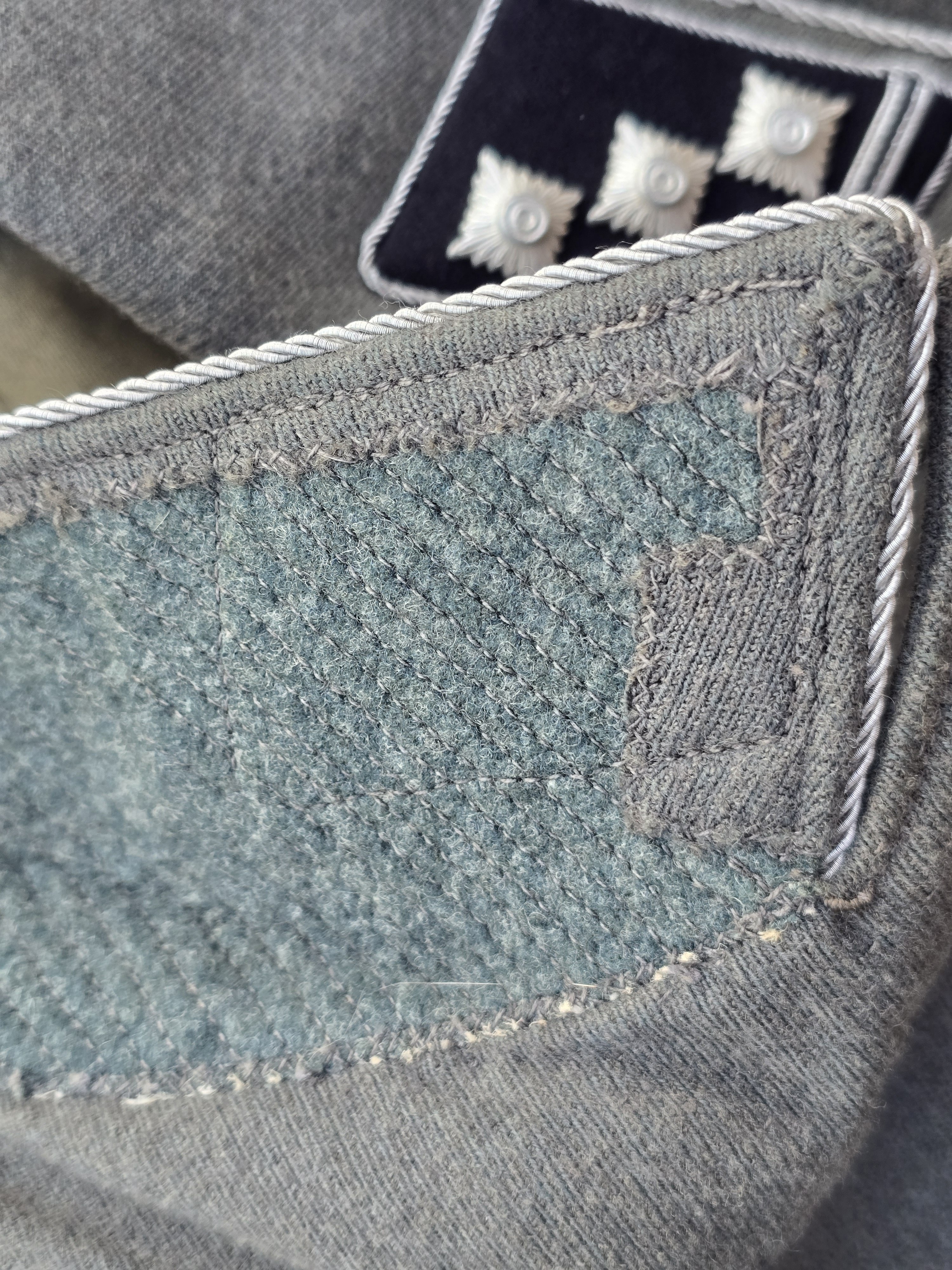 Fine, Rare SS-TV Officer's M36 Tunic, ,,Oberbayern' — image 4