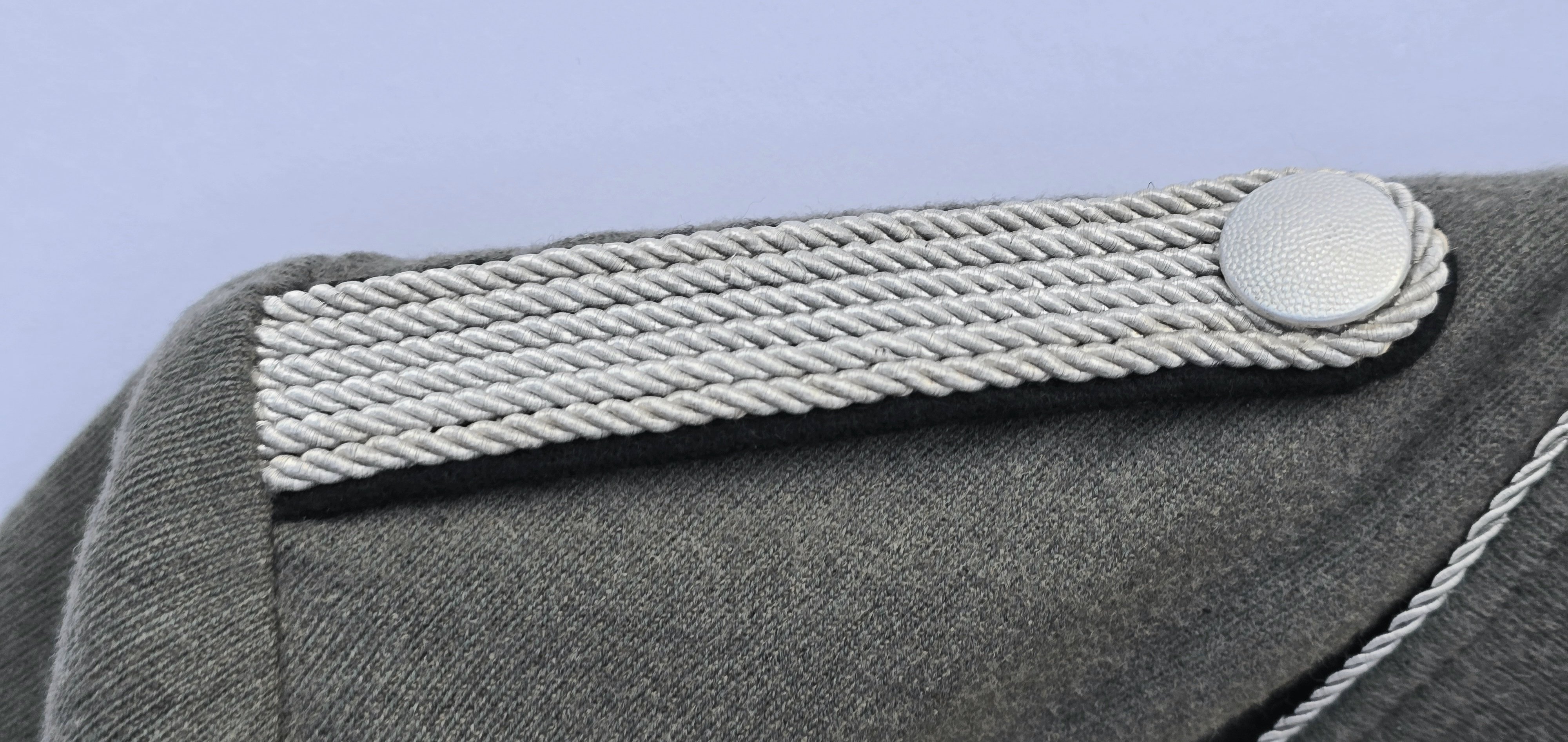 Fine, Rare SS-TV Officer's M36 Tunic, ,,Oberbayern' — image 7