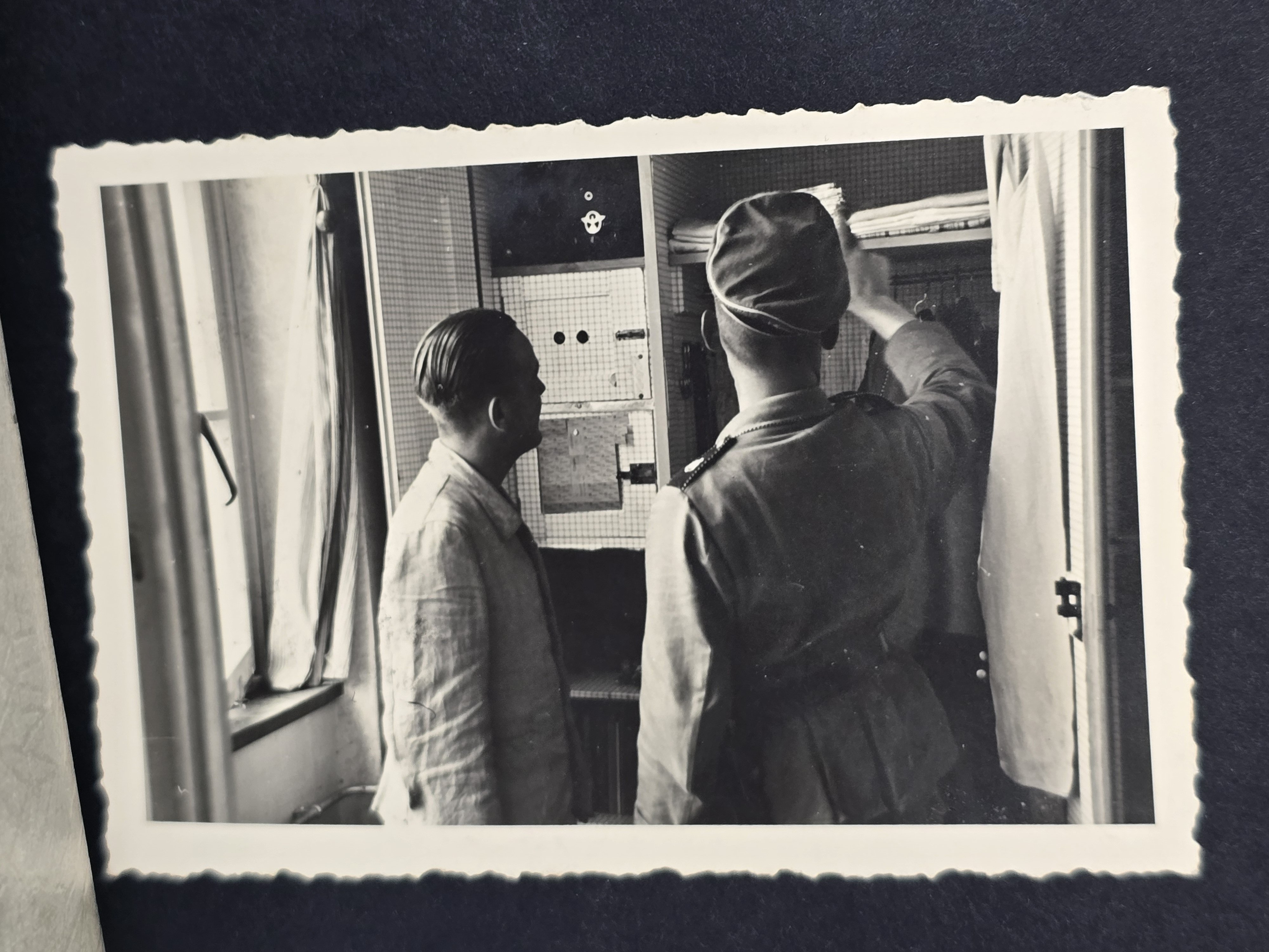 Desirable SS-VT ,,Germania' Photo Album — image 13